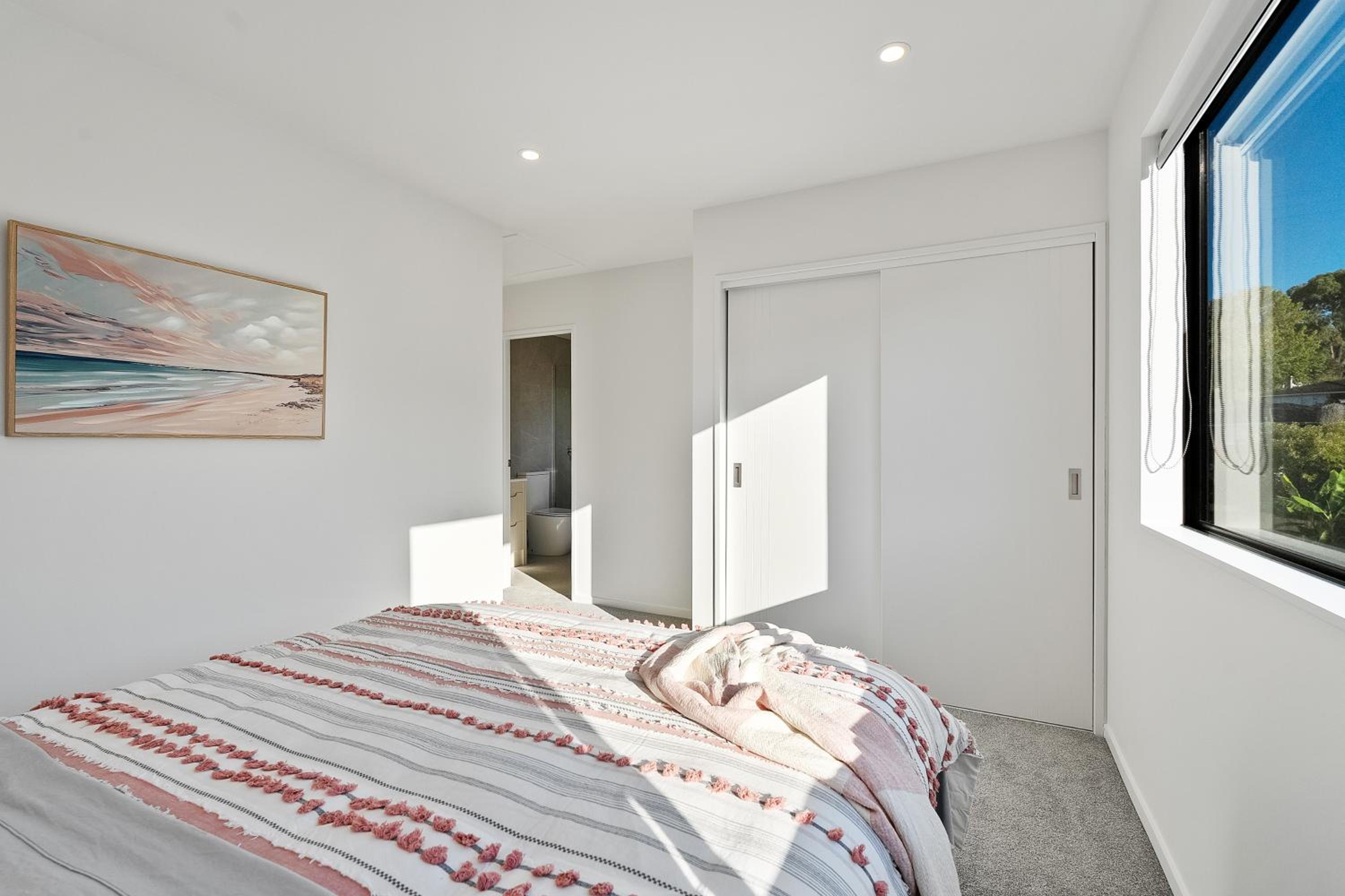 Luxury 4 BR Retreat 4 bath with 3 Master Suites and Kids' Playroom