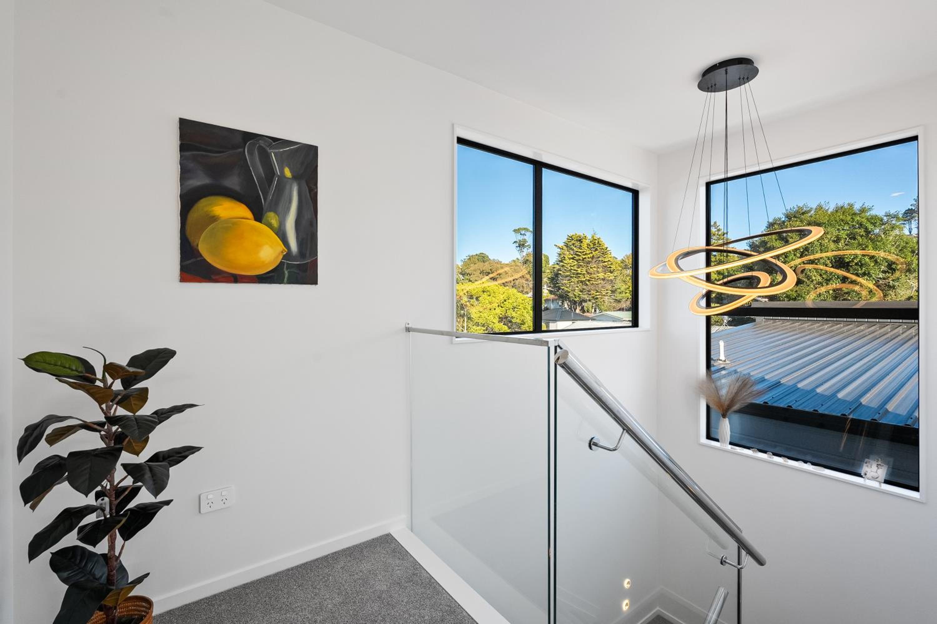 Luxury 4 BR Retreat 4 bath with 3 Master Suites and Kids' Playroom
