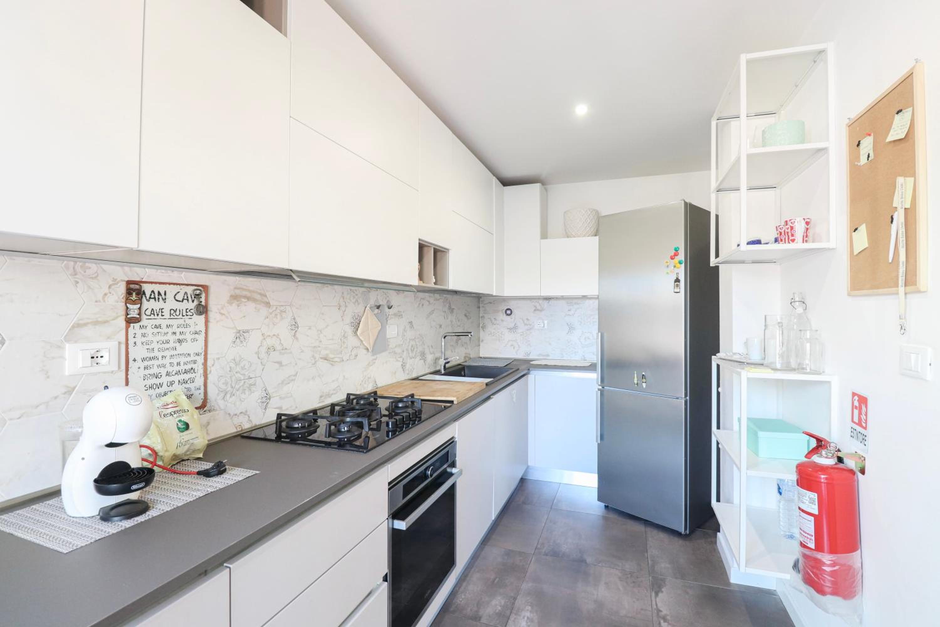 Elegant & Chic 2 Suites Apartment - 5min to Station, AC, Wi-Fi