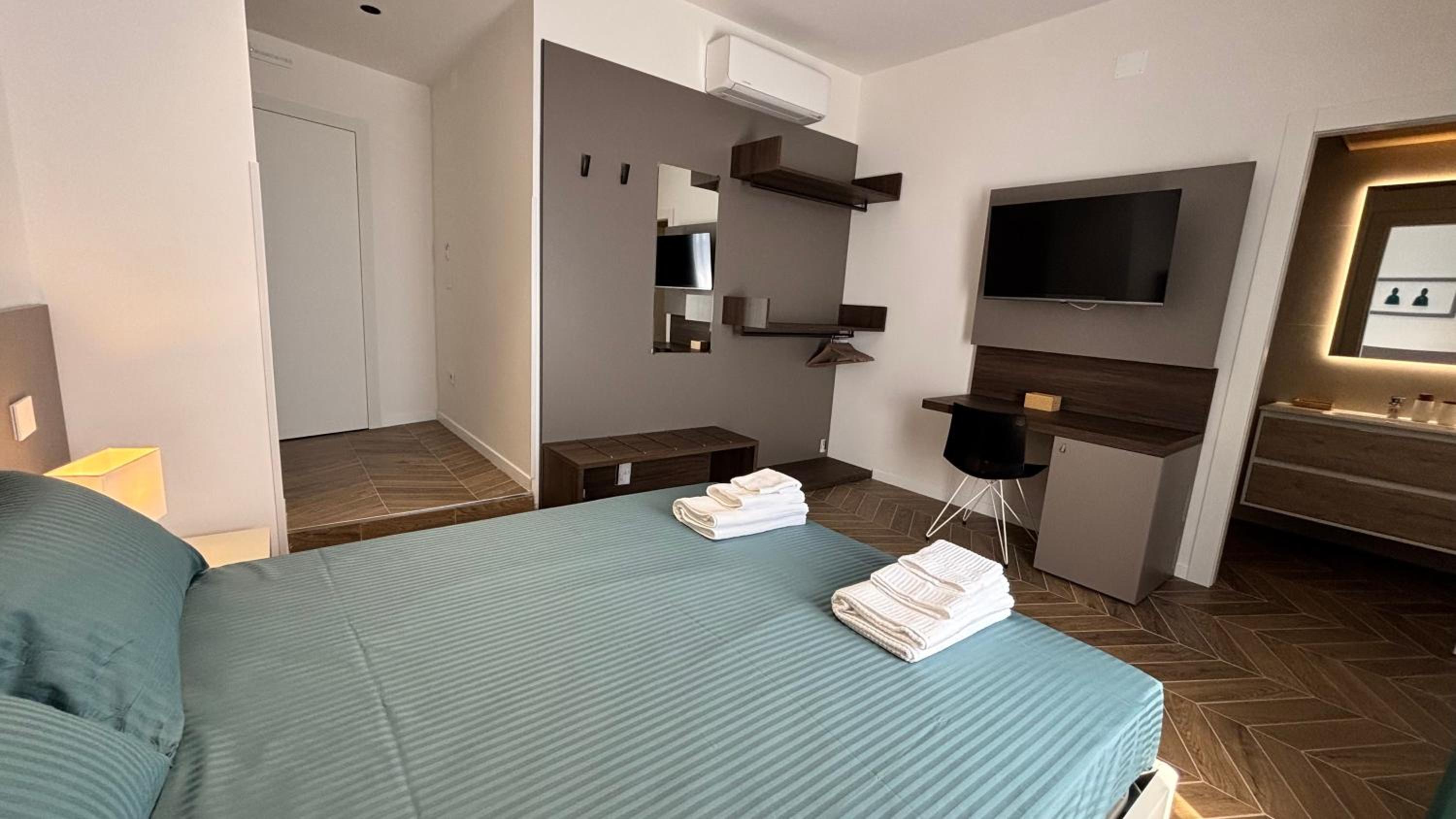 Seaside Suites