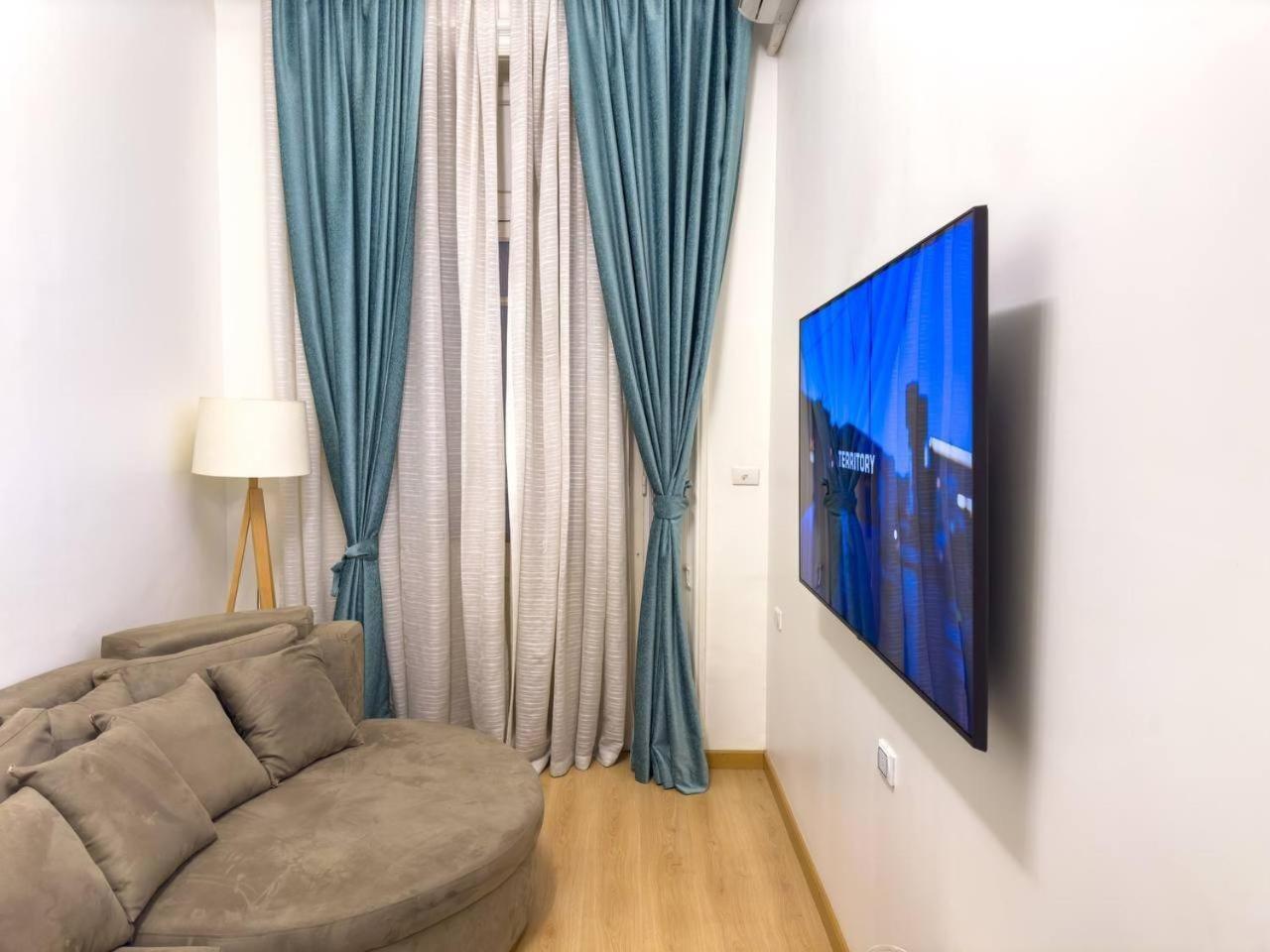 2BR Downtown Alia Khan, Fully equipped Gem