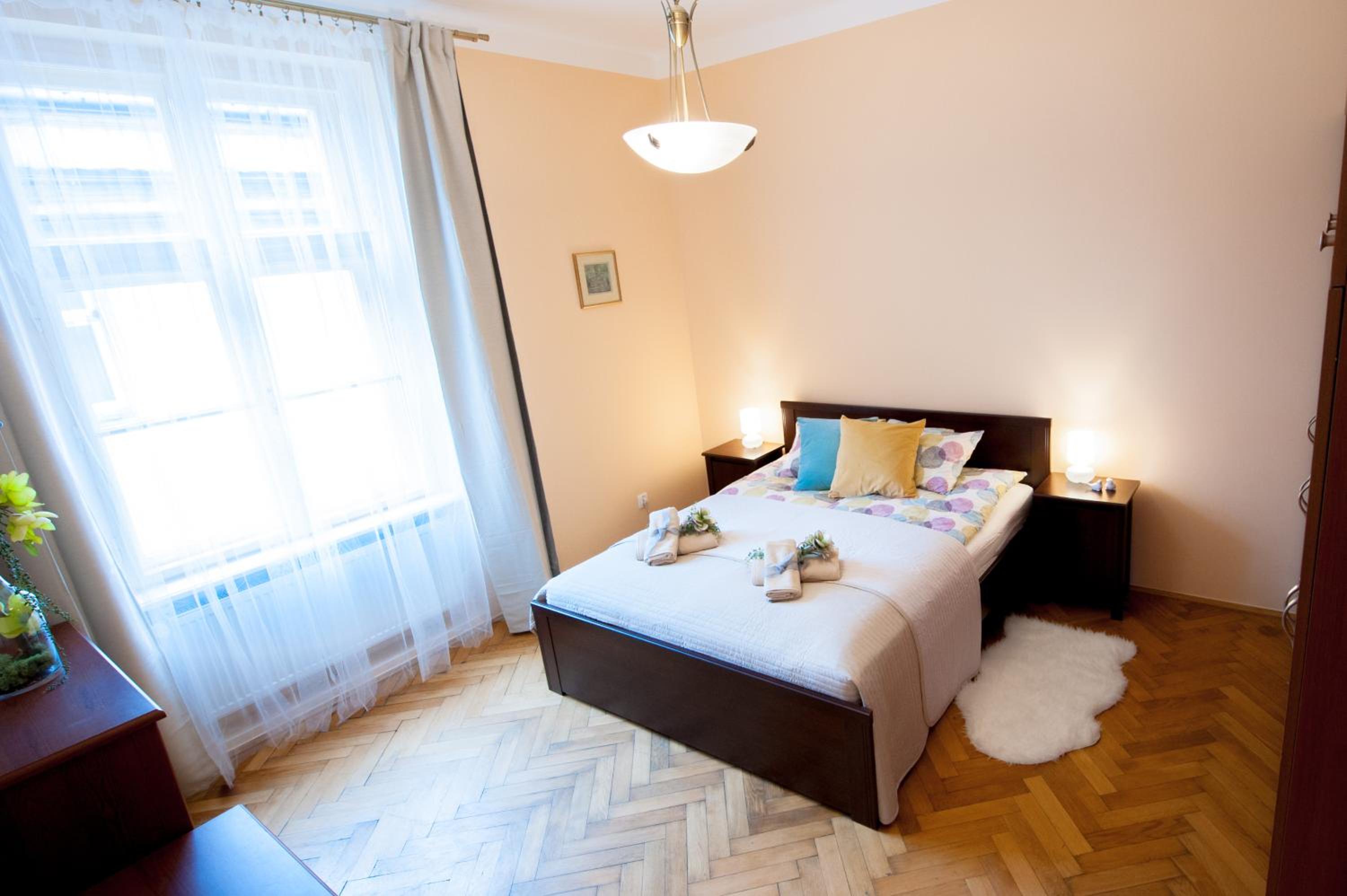 Apartments Roman