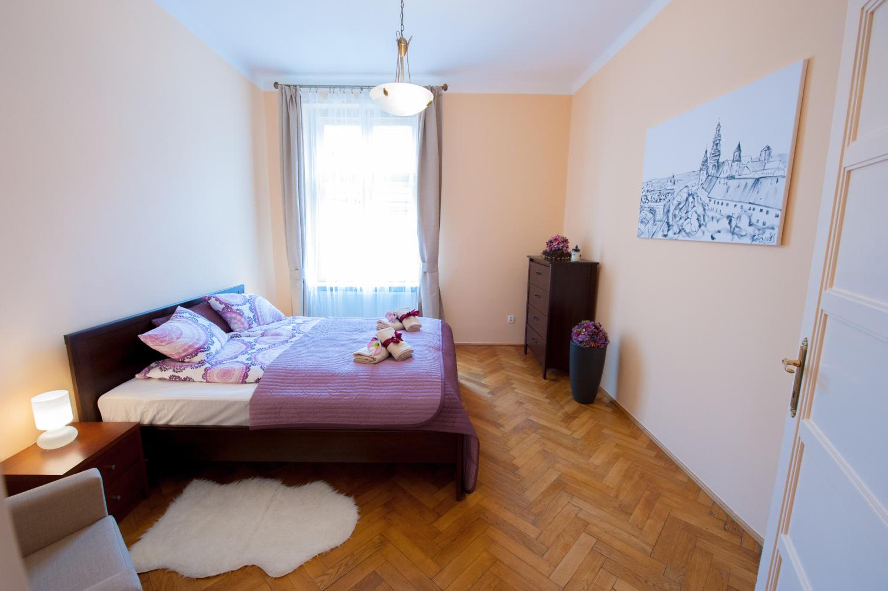 Apartments Roman
