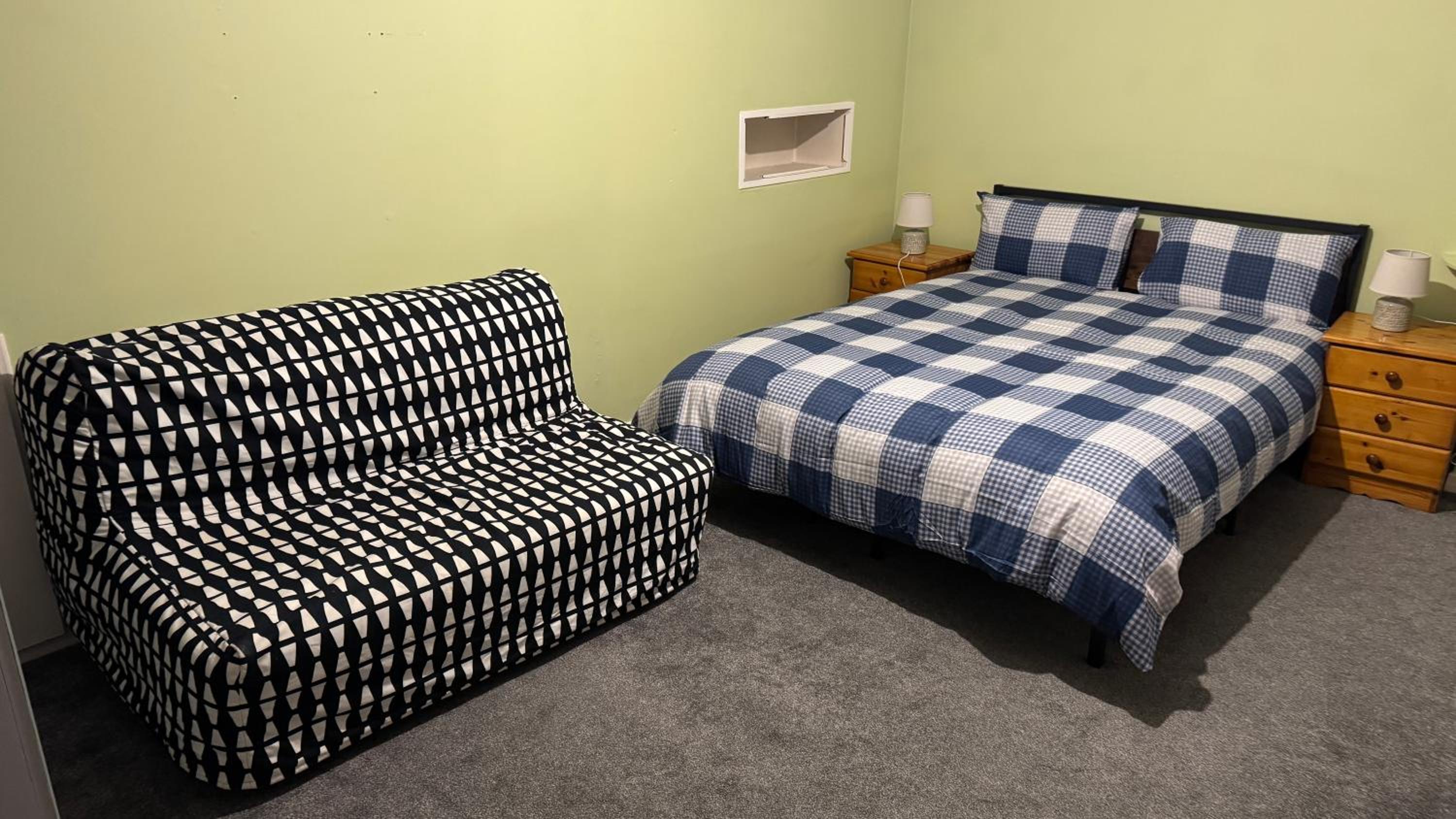 3 beds 2 bedrooms bungalow in Dublin
