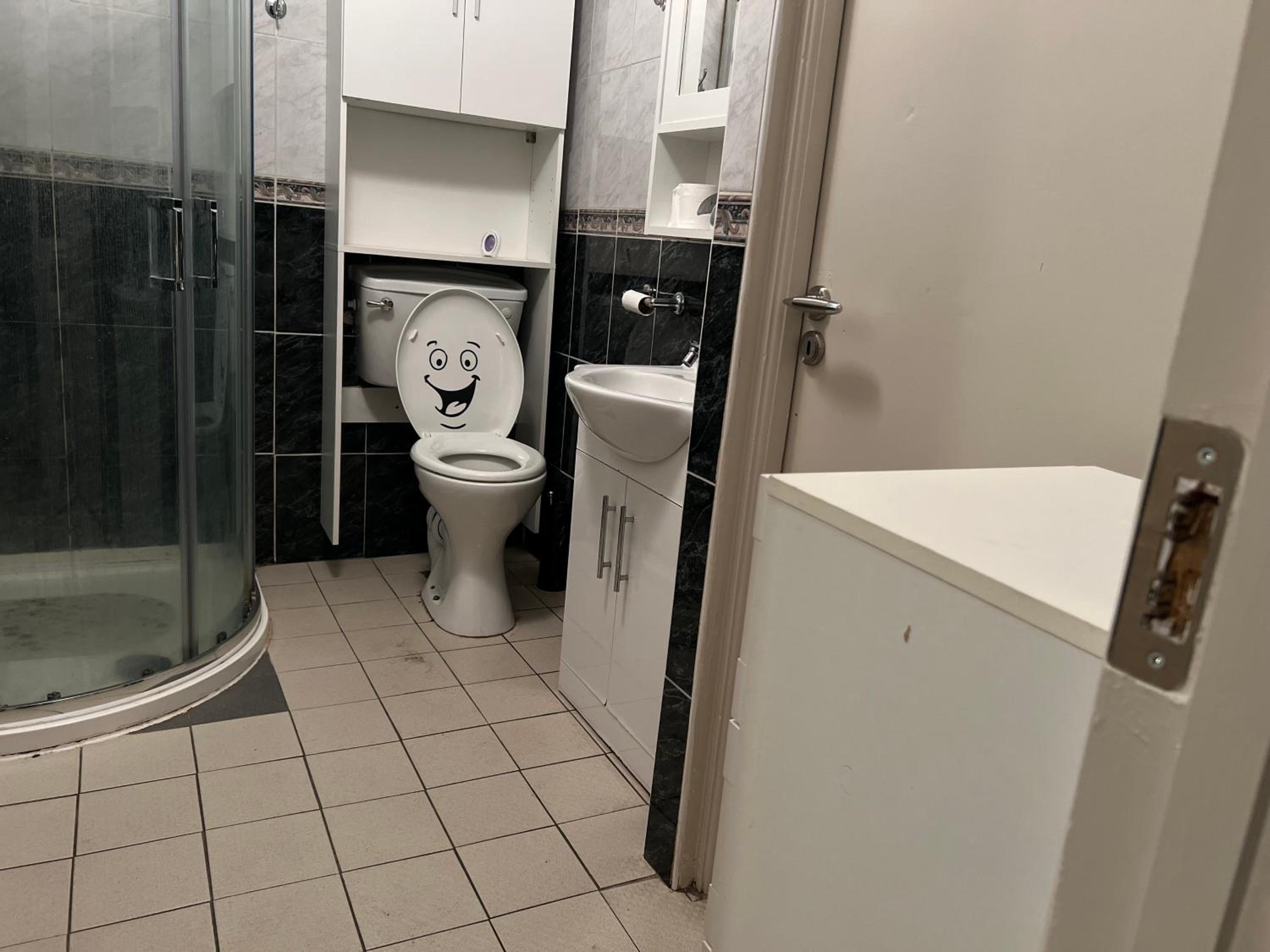 3 beds 2 bedrooms bungalow in Dublin