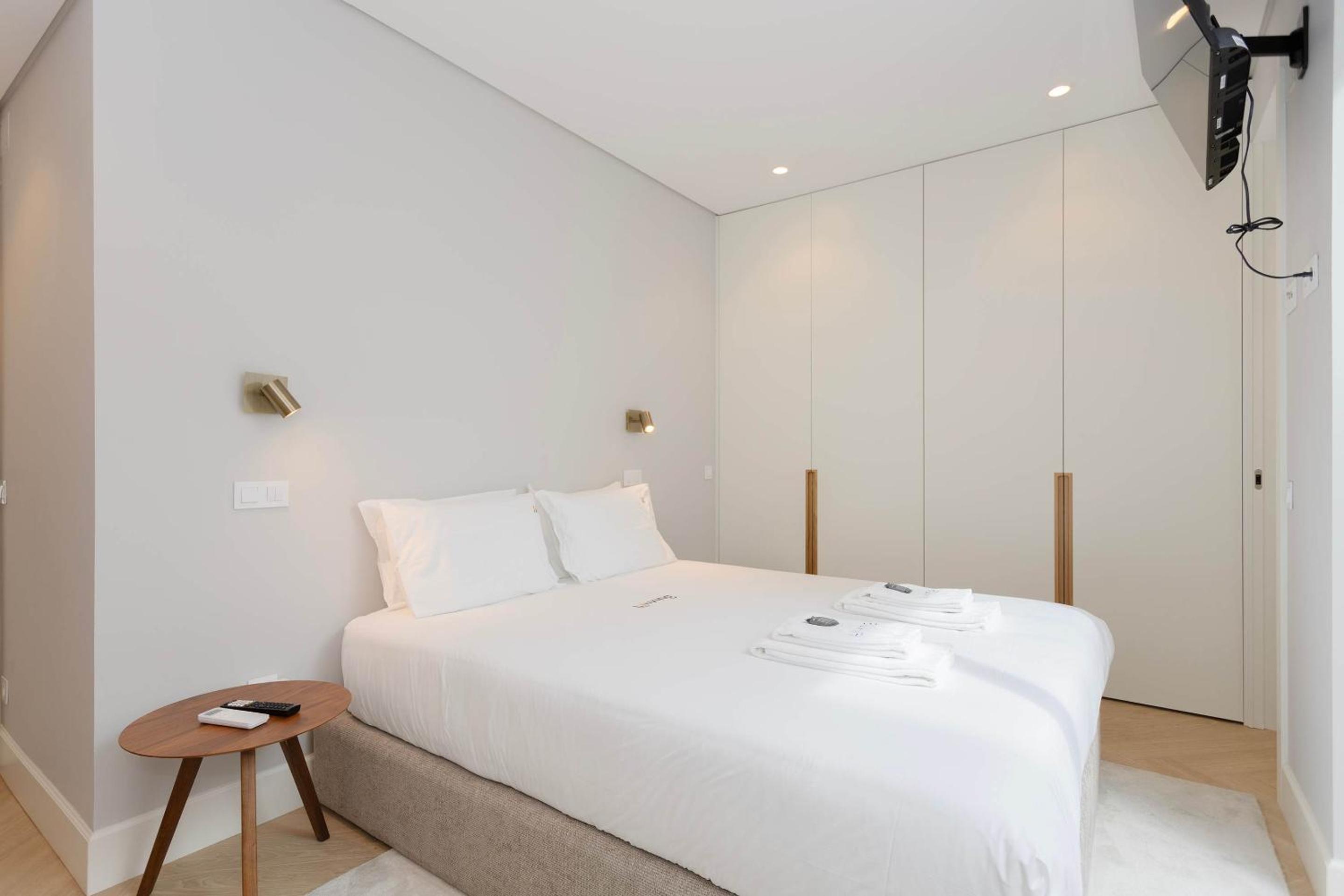 Liiiving in Porto - Pool Paradise Apartments