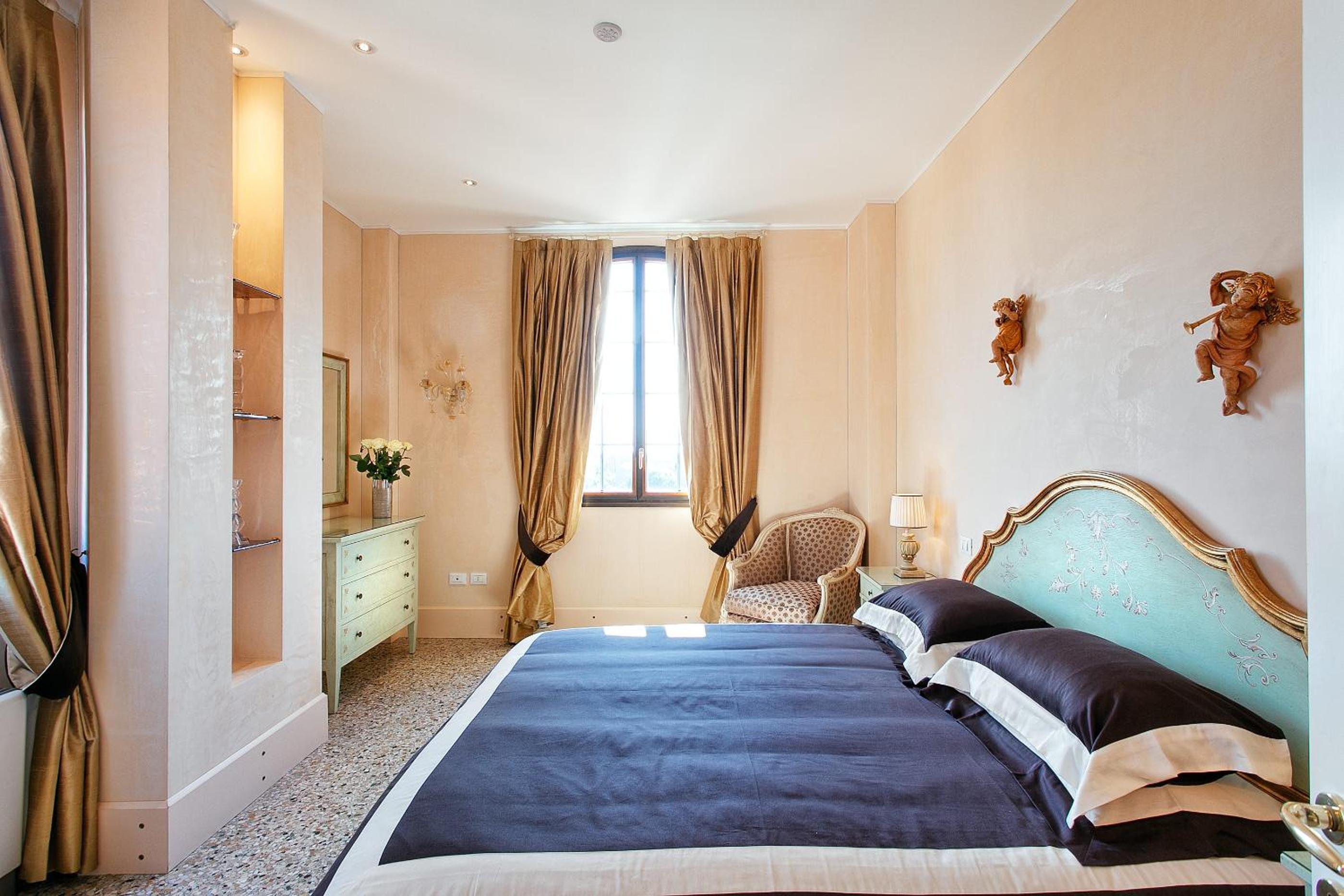 Deluxe Apartments Lagoon View