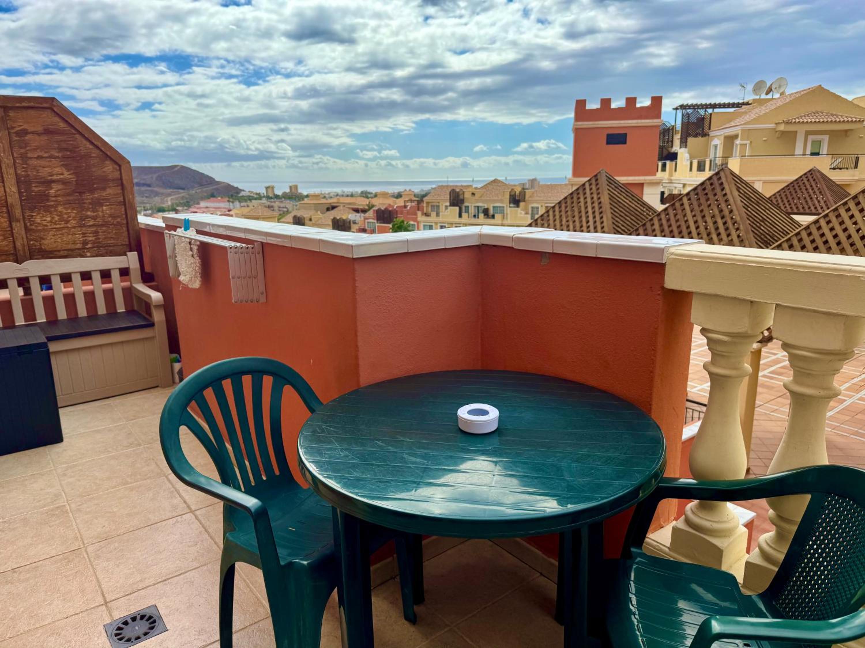 Prime Las Americas Getaway - Apartment with Huge Private Terrace & Pool Access