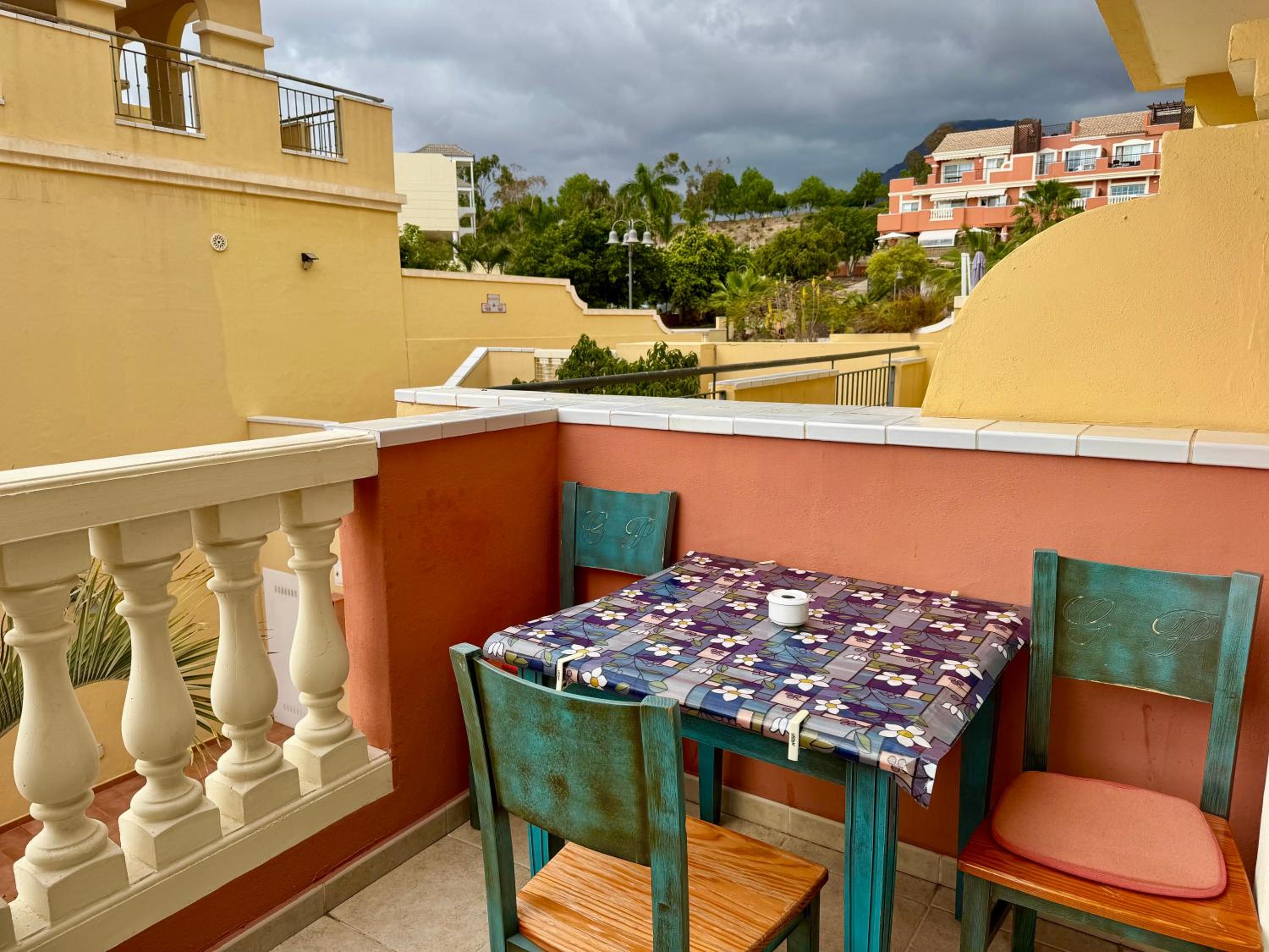 Prime Las Americas Getaway - Apartment with Huge Private Terrace & Pool Access