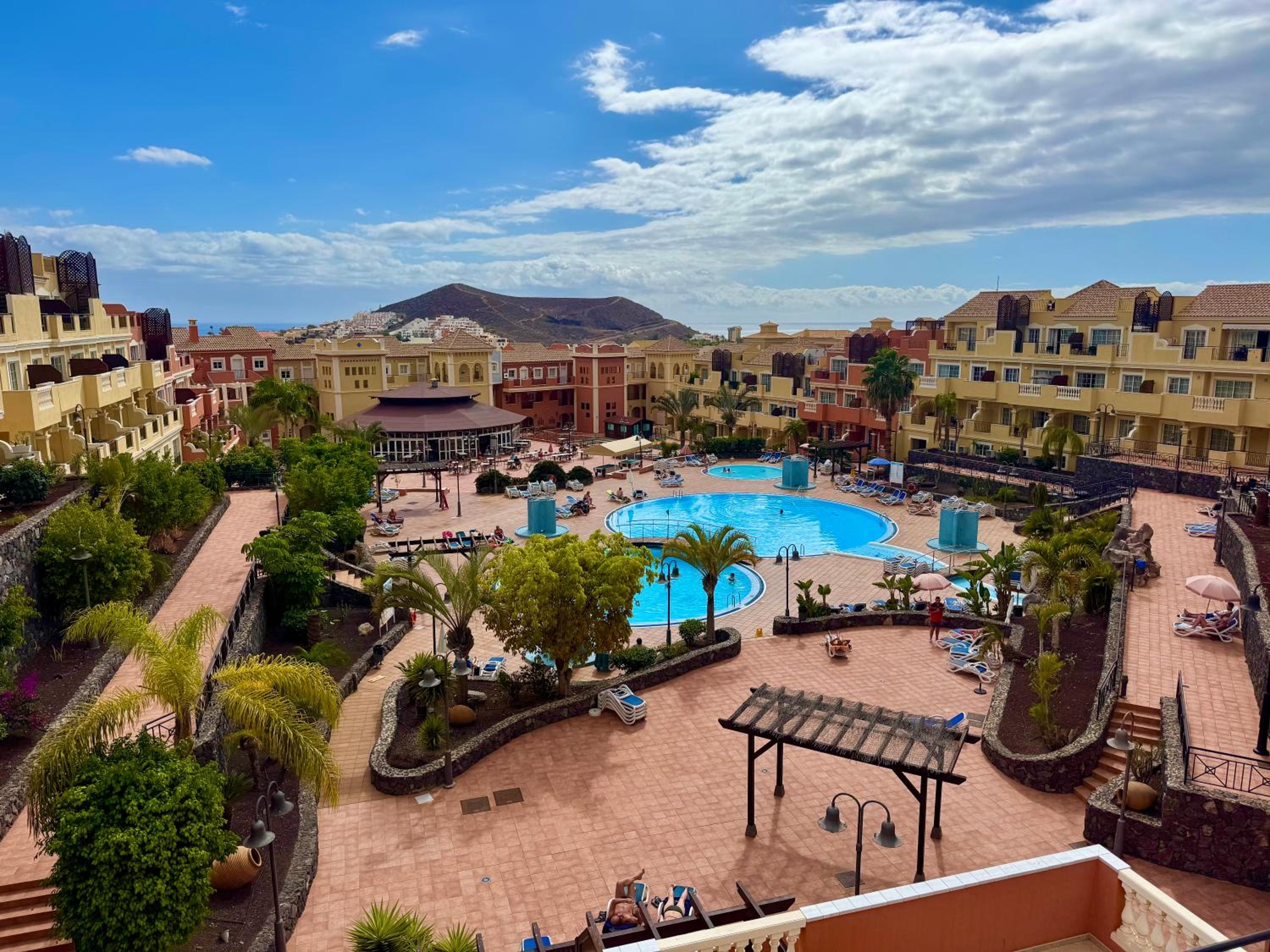 Prime Las Americas Getaway - Apartment with Huge Private Terrace & Pool Access