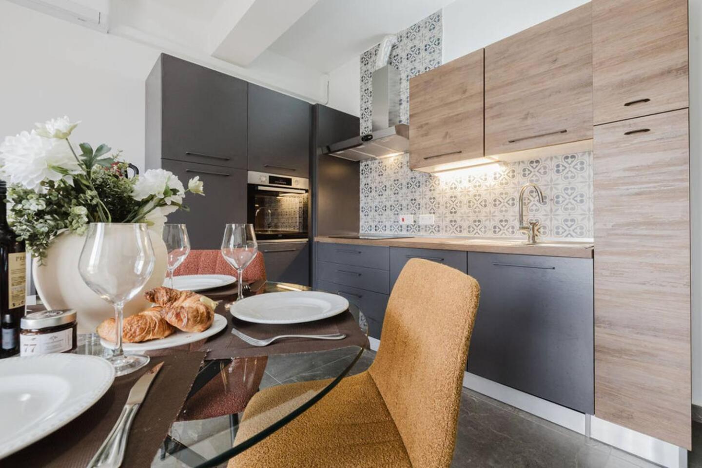 2BED Mel apt with church views by Homely Malta!
