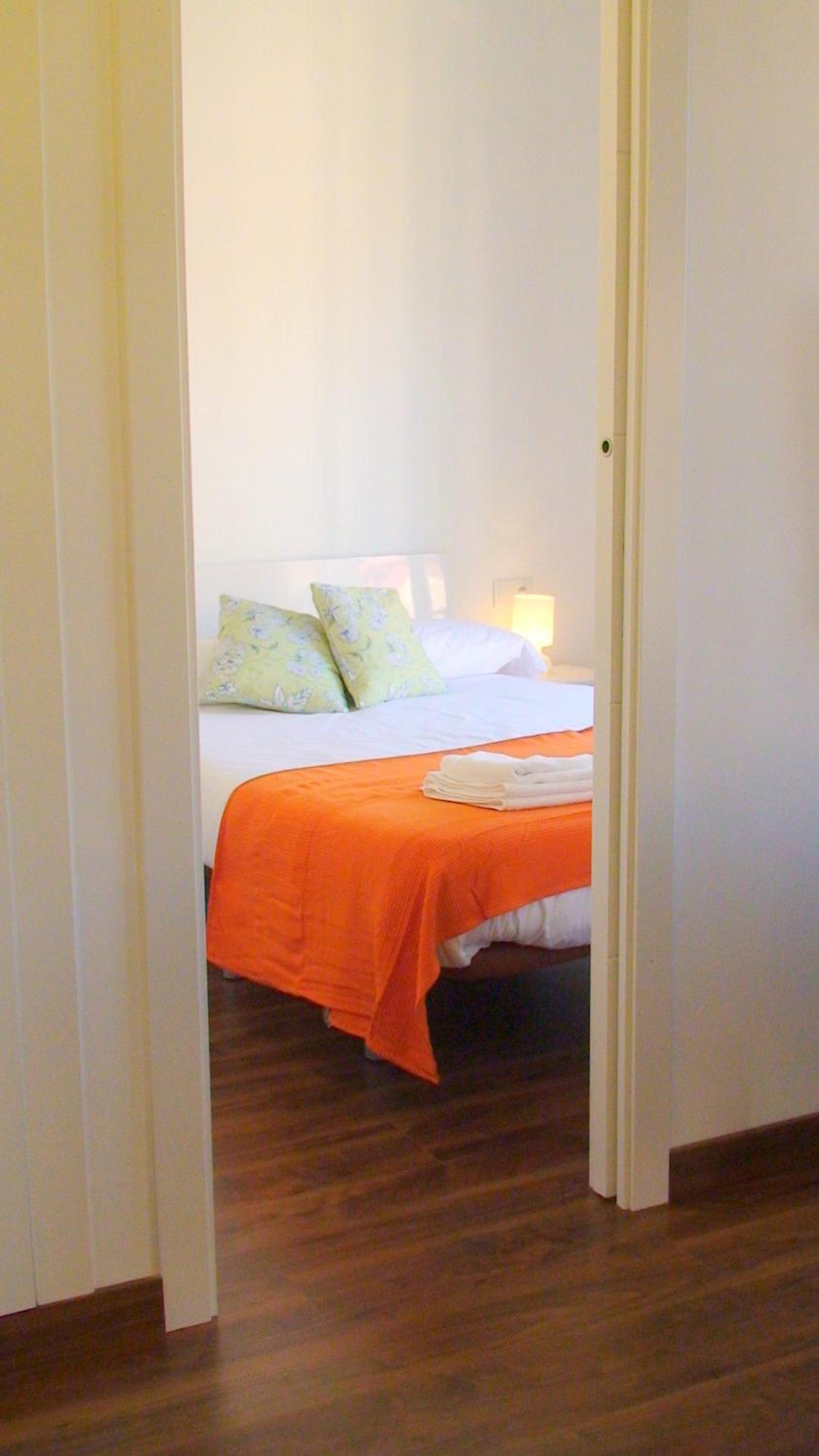 Down Town en Valencia — bedroom