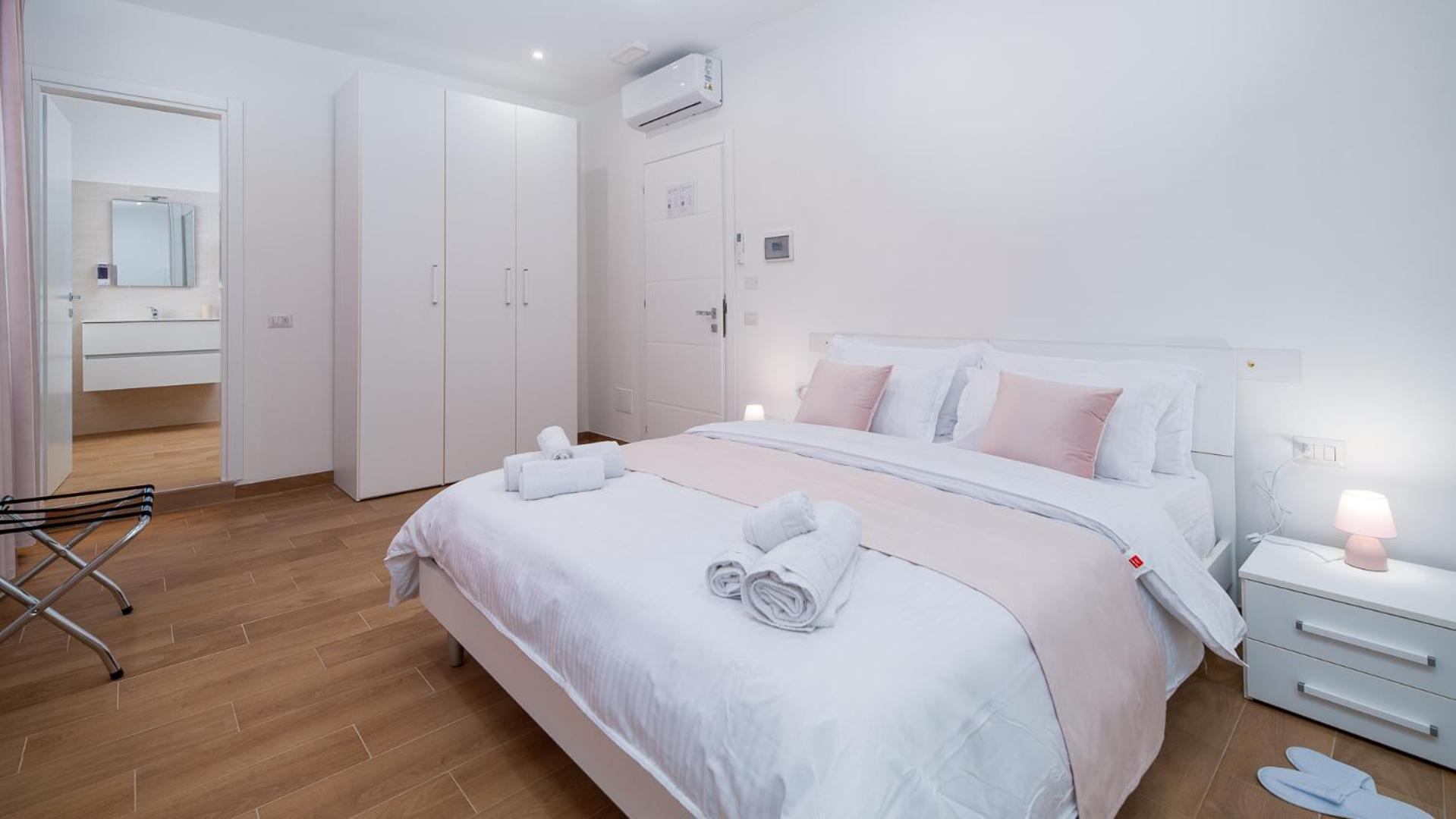 Lovely Rooms by Rentbeat