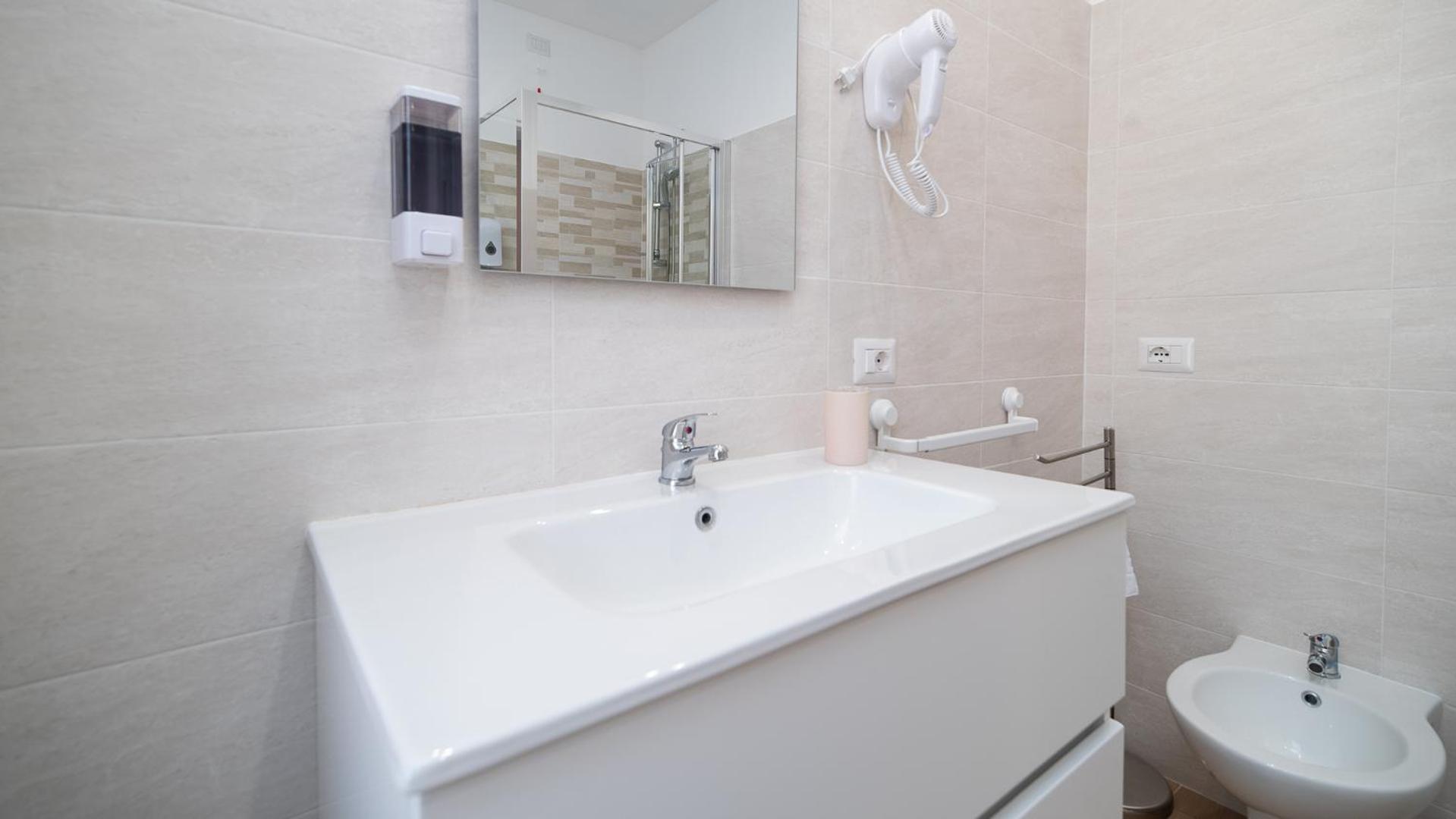 Lovely Rooms by Rentbeat