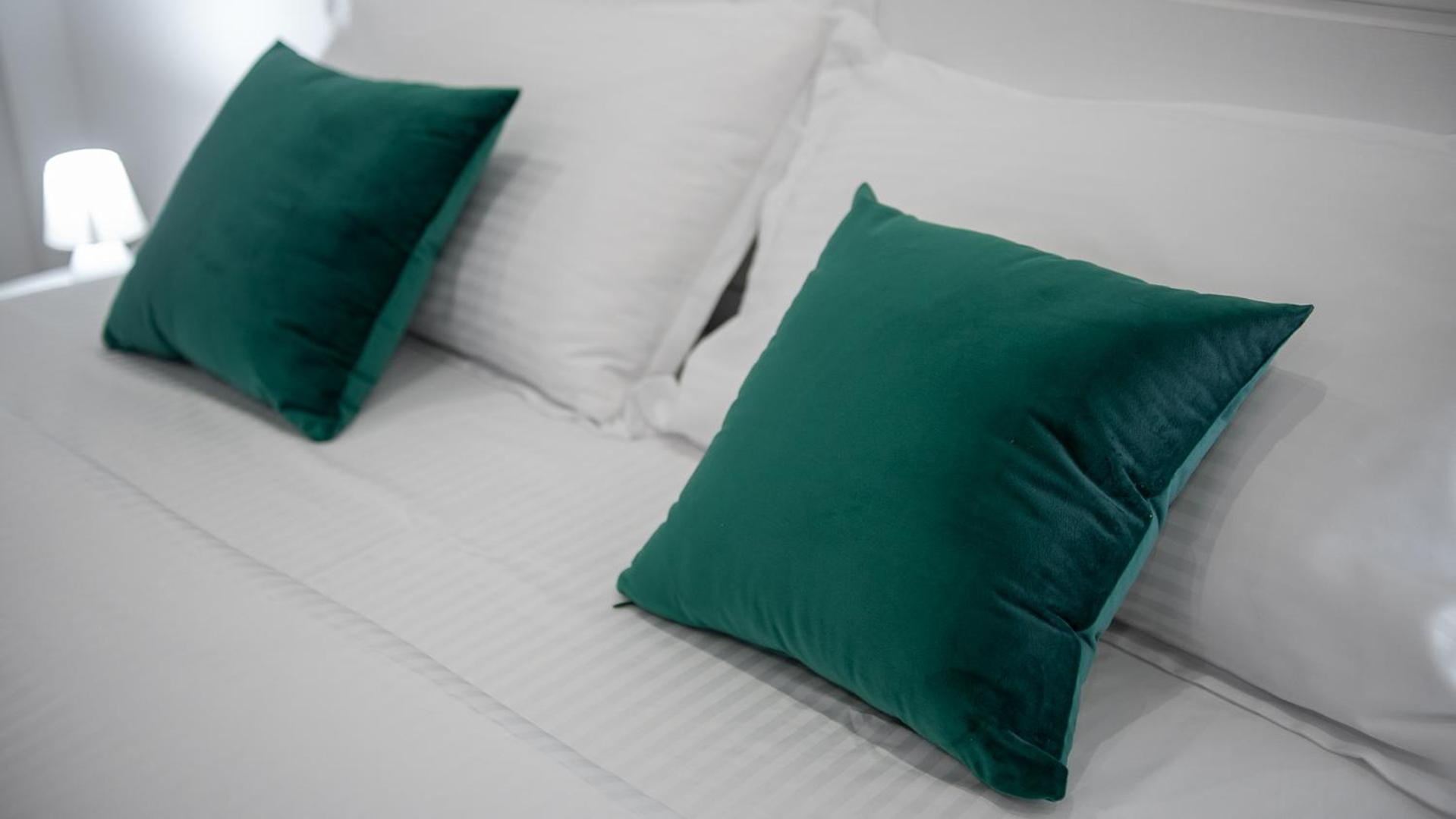 Lovely Rooms by Rentbeat