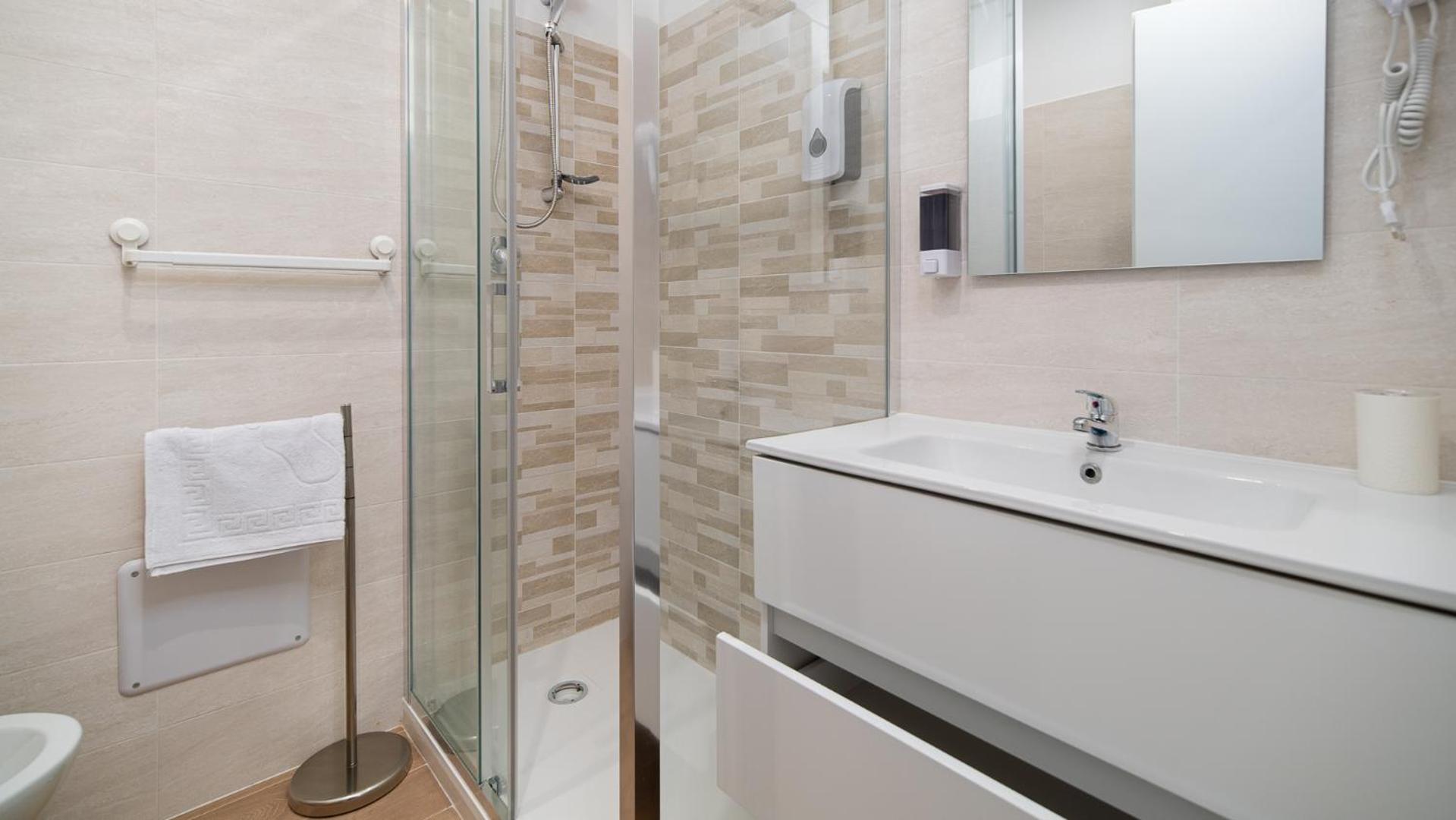 Lovely Rooms by Rentbeat