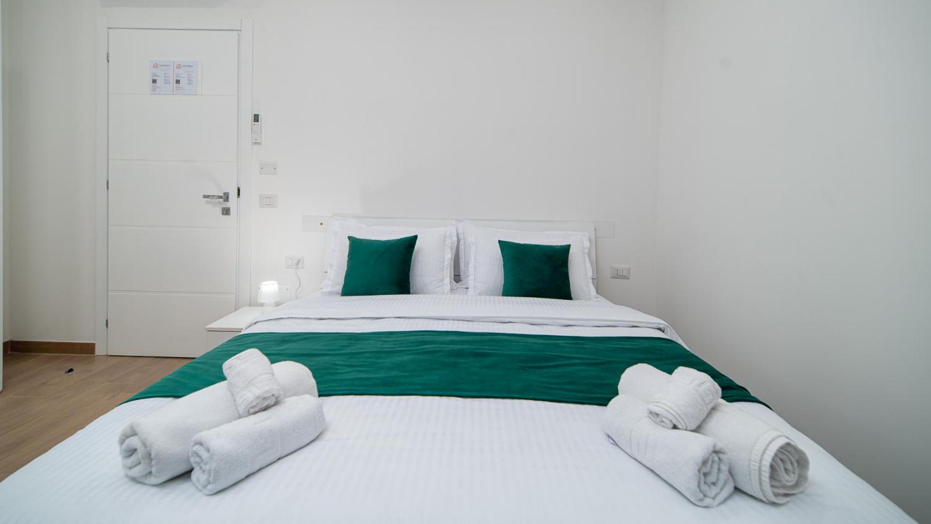 Lovely Rooms by Rentbeat
