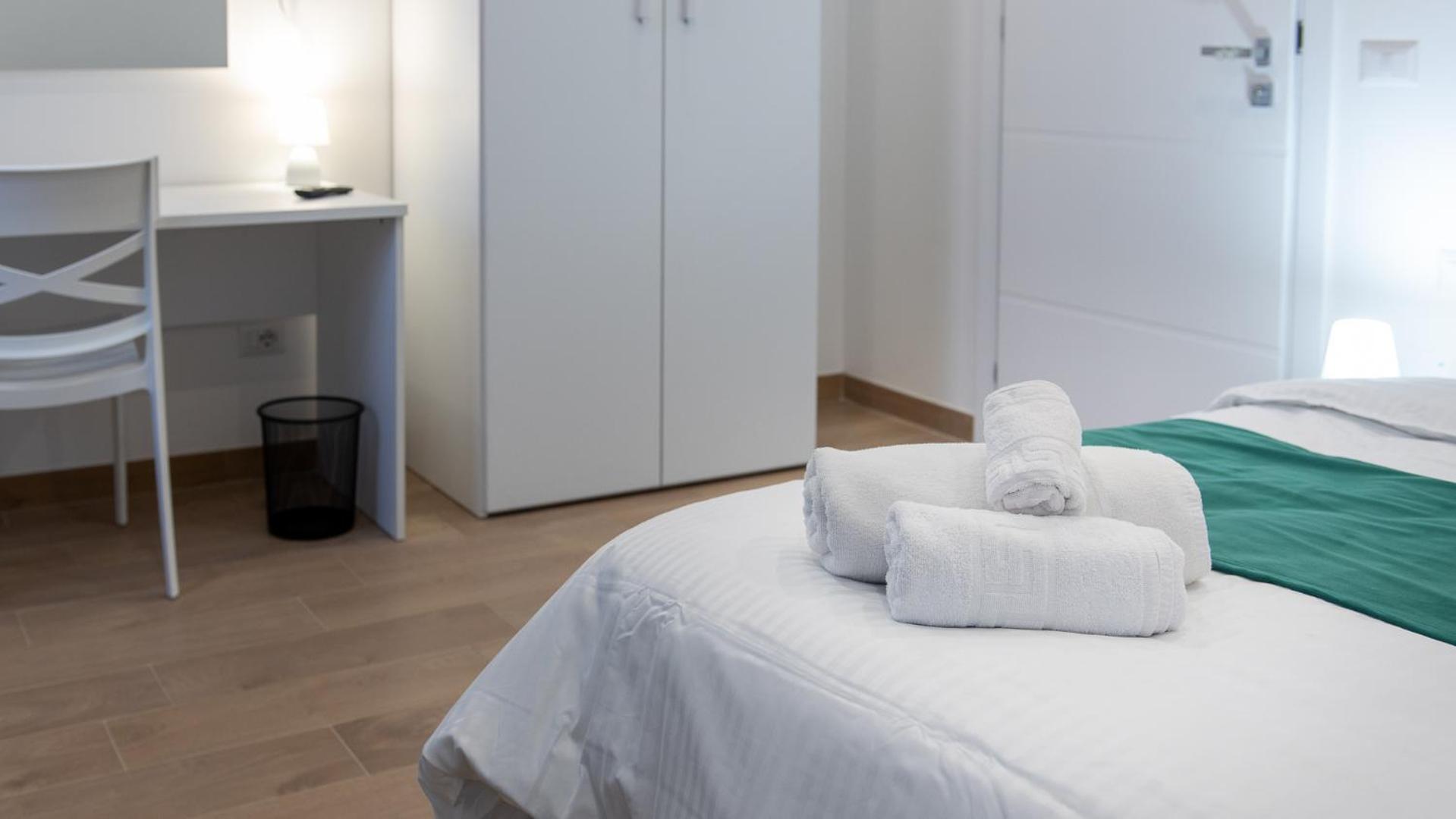 Lovely Rooms by Rentbeat
