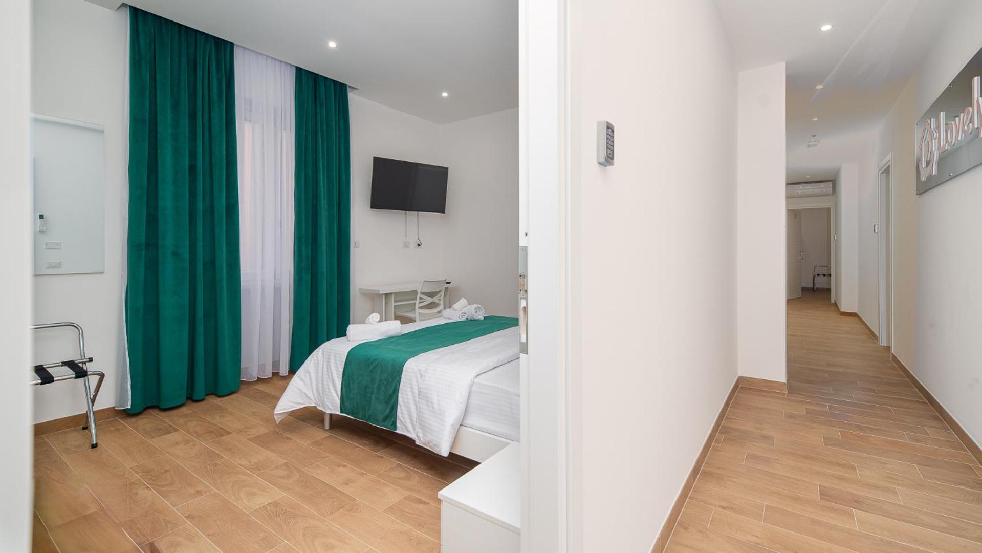 Lovely Rooms by Rentbeat