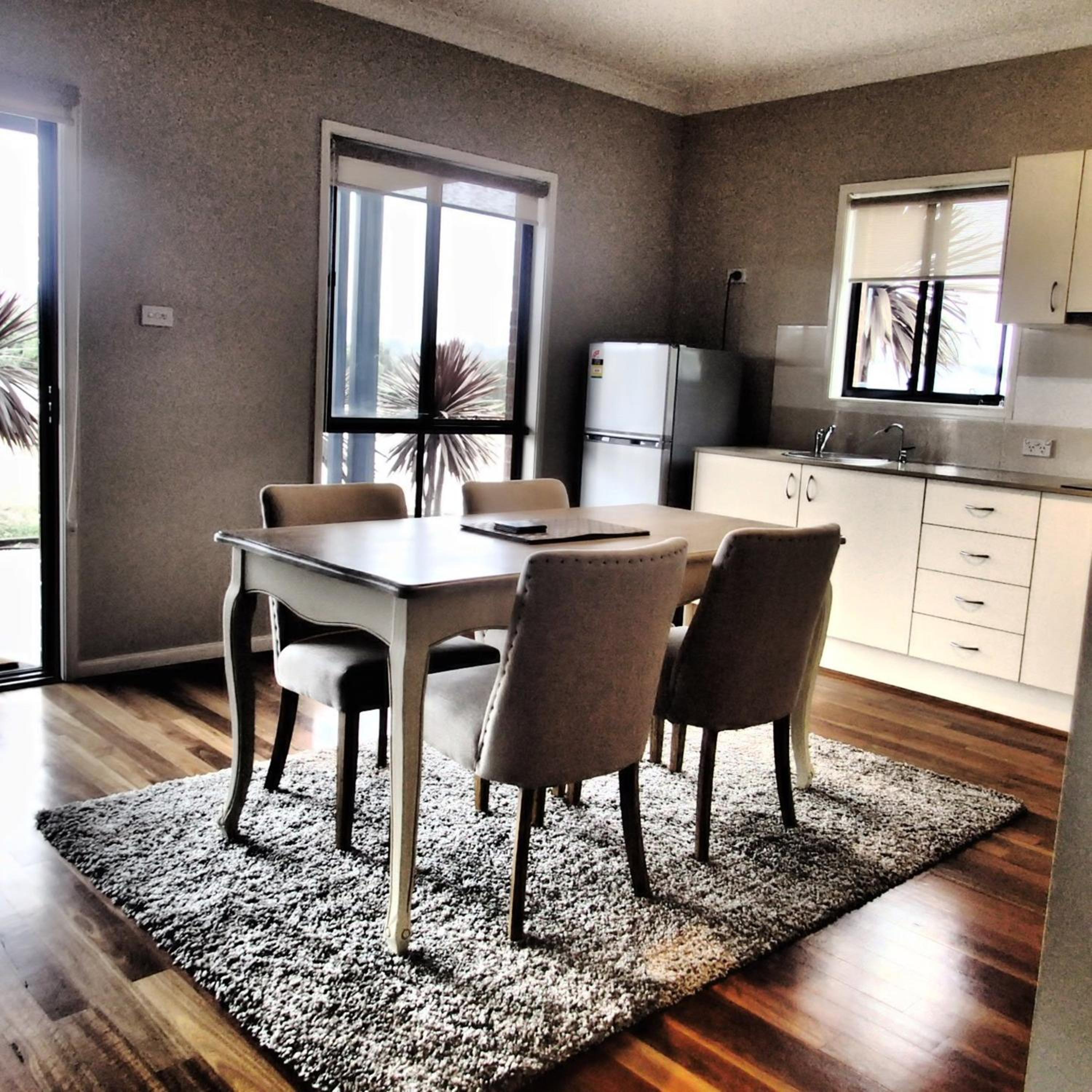 Red Door Collective - RDC Vineyard Estate, Luxury Adult Only Stay