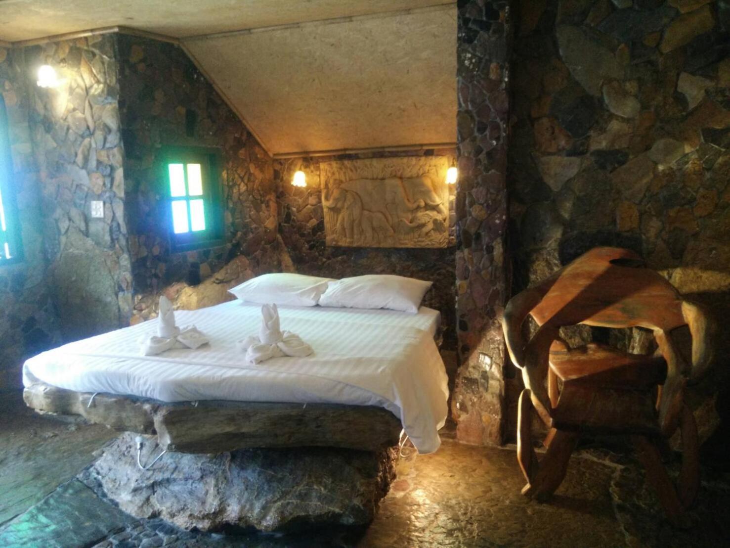 Needa Rock Resort