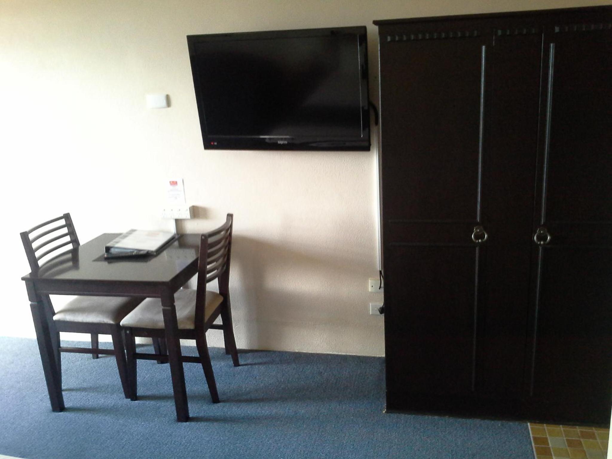 Hideaway Motor Inn