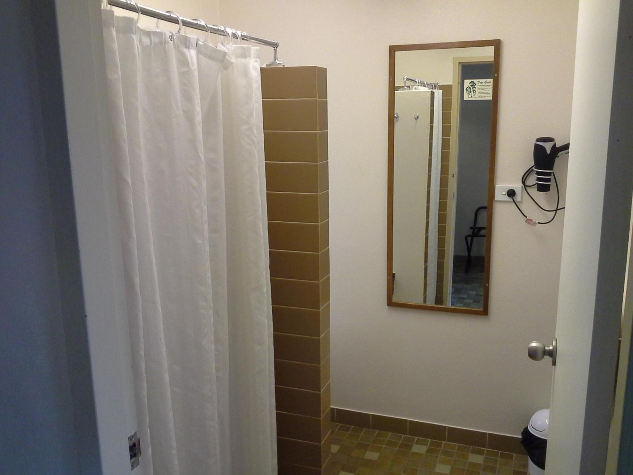 Hideaway Motor Inn