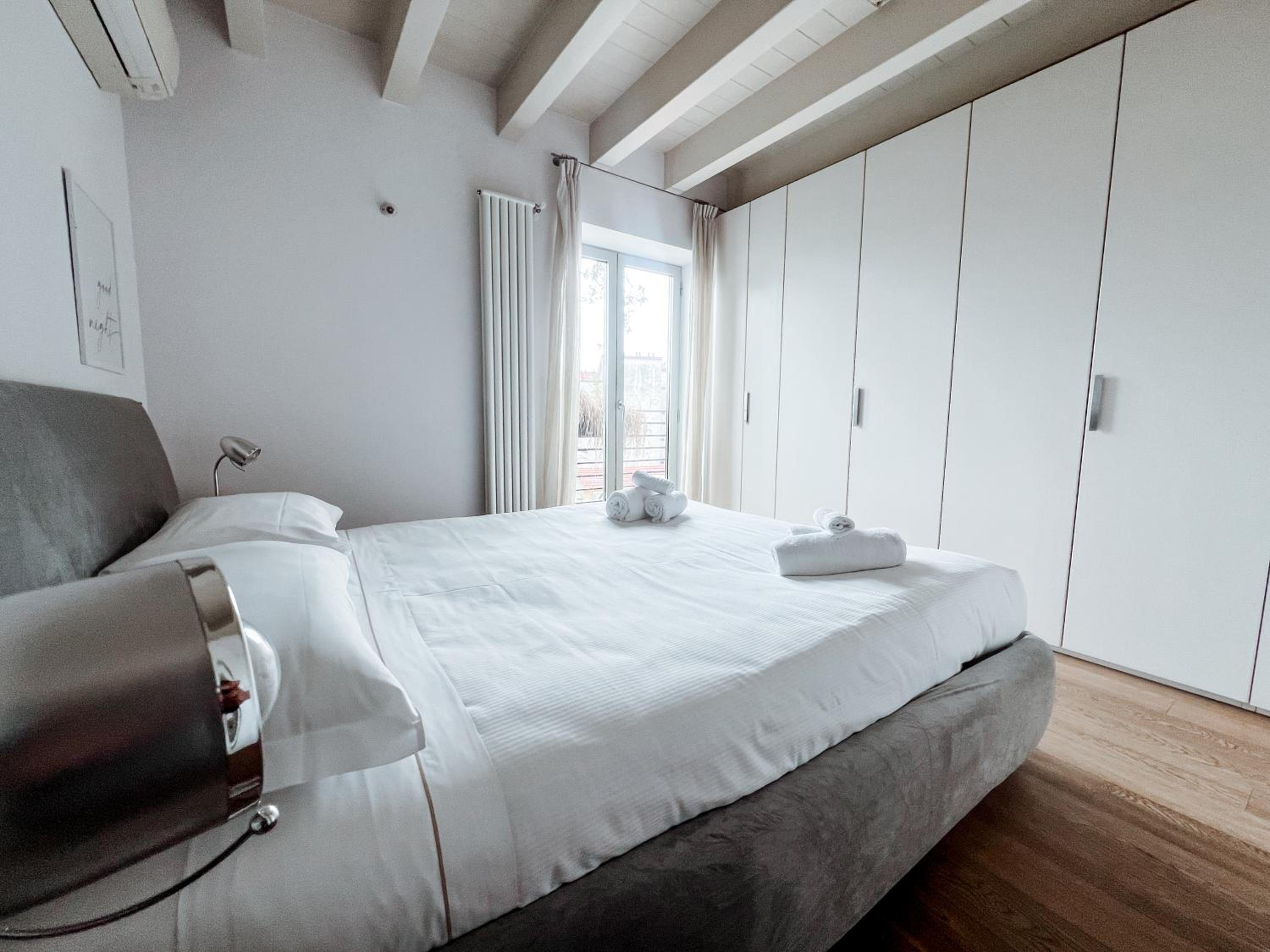 Garden Penthouse - Large & Trendy Flat, Milano