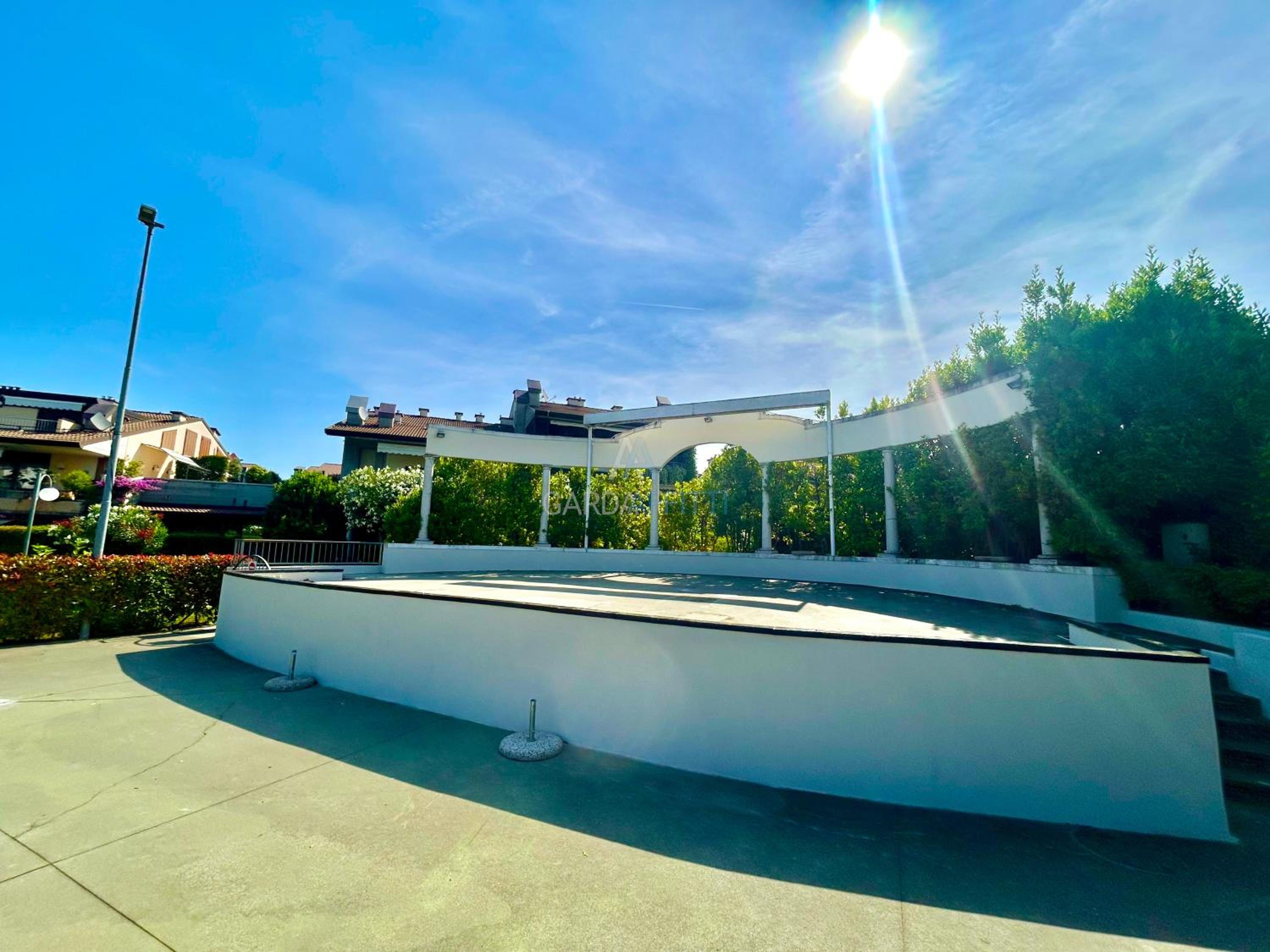 Rubino Apartment - Tre piscine a pochi passi dal lago