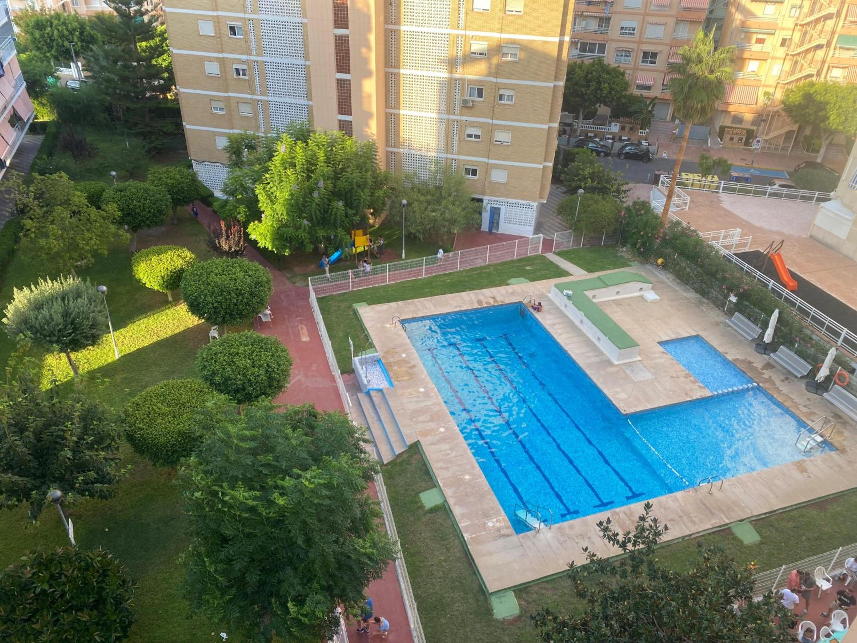 Dictrict Key - Pobla de Farnals, Carabelas