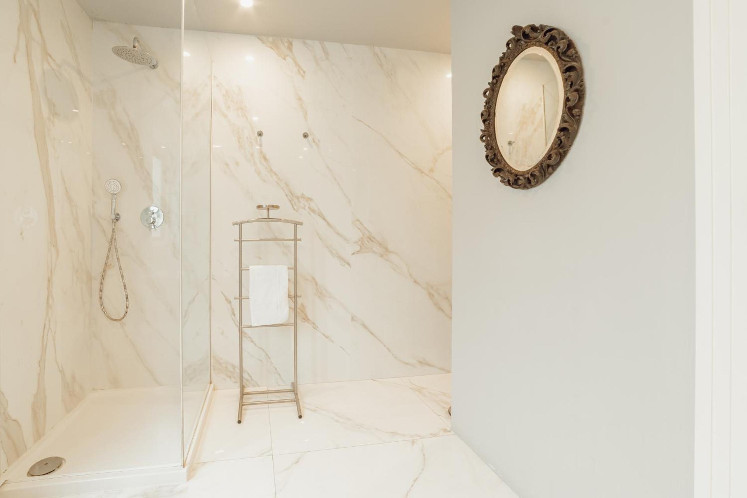 Boutique Suites by Hosty