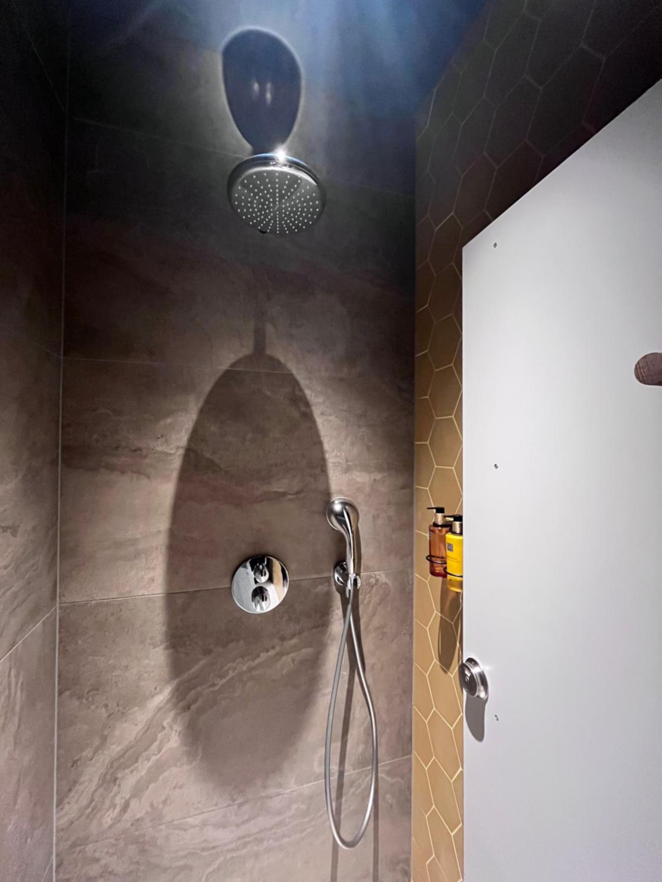 The Hyve Capsule hostel Amsterdam