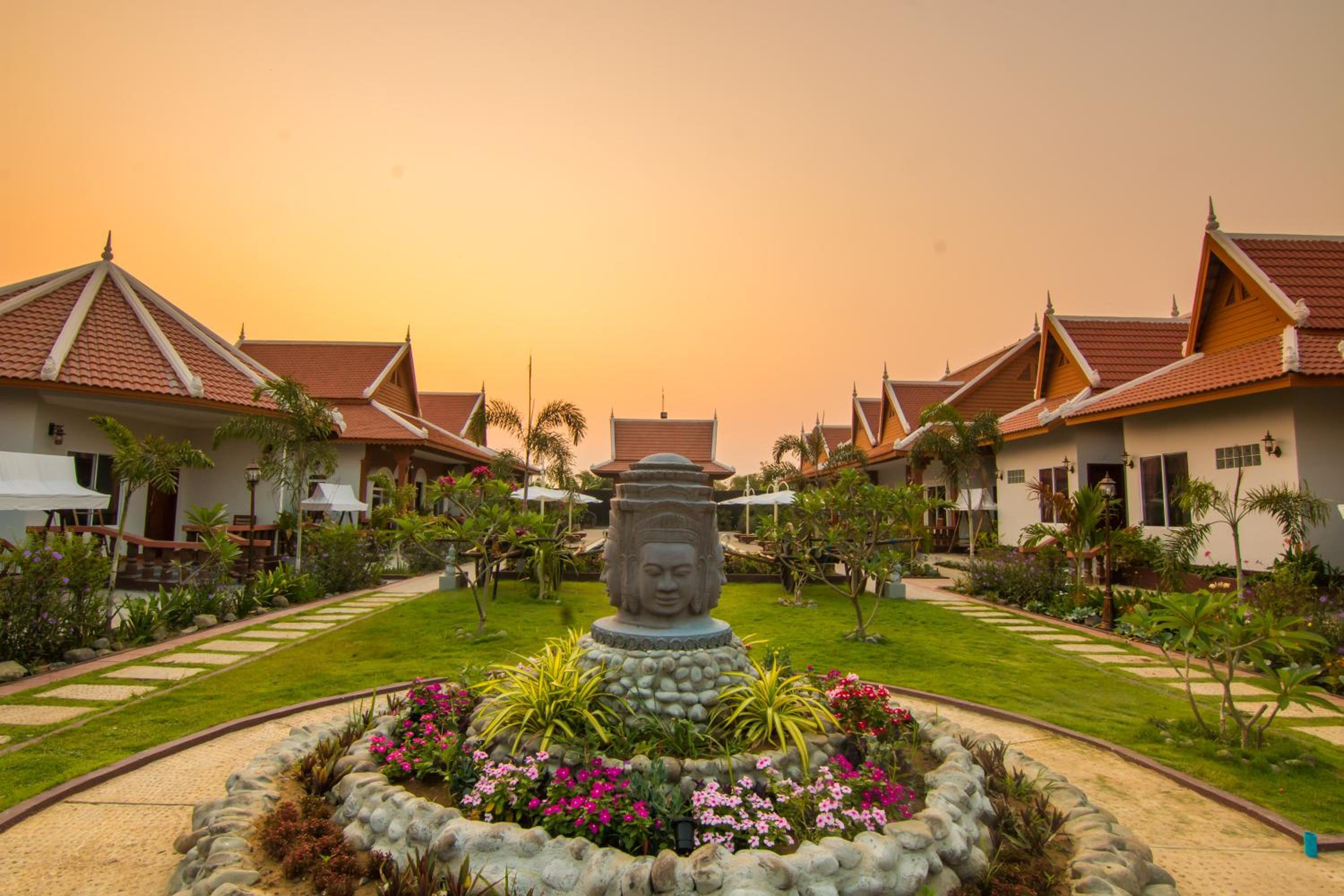 RaVorn Villa Boutique