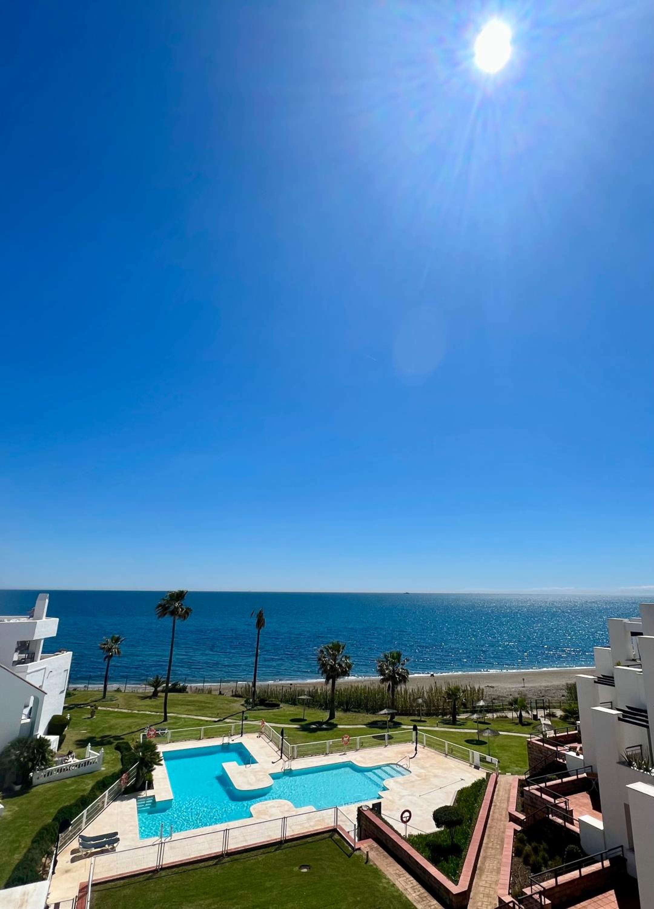 BEACHFRONT Penthouse Luxury