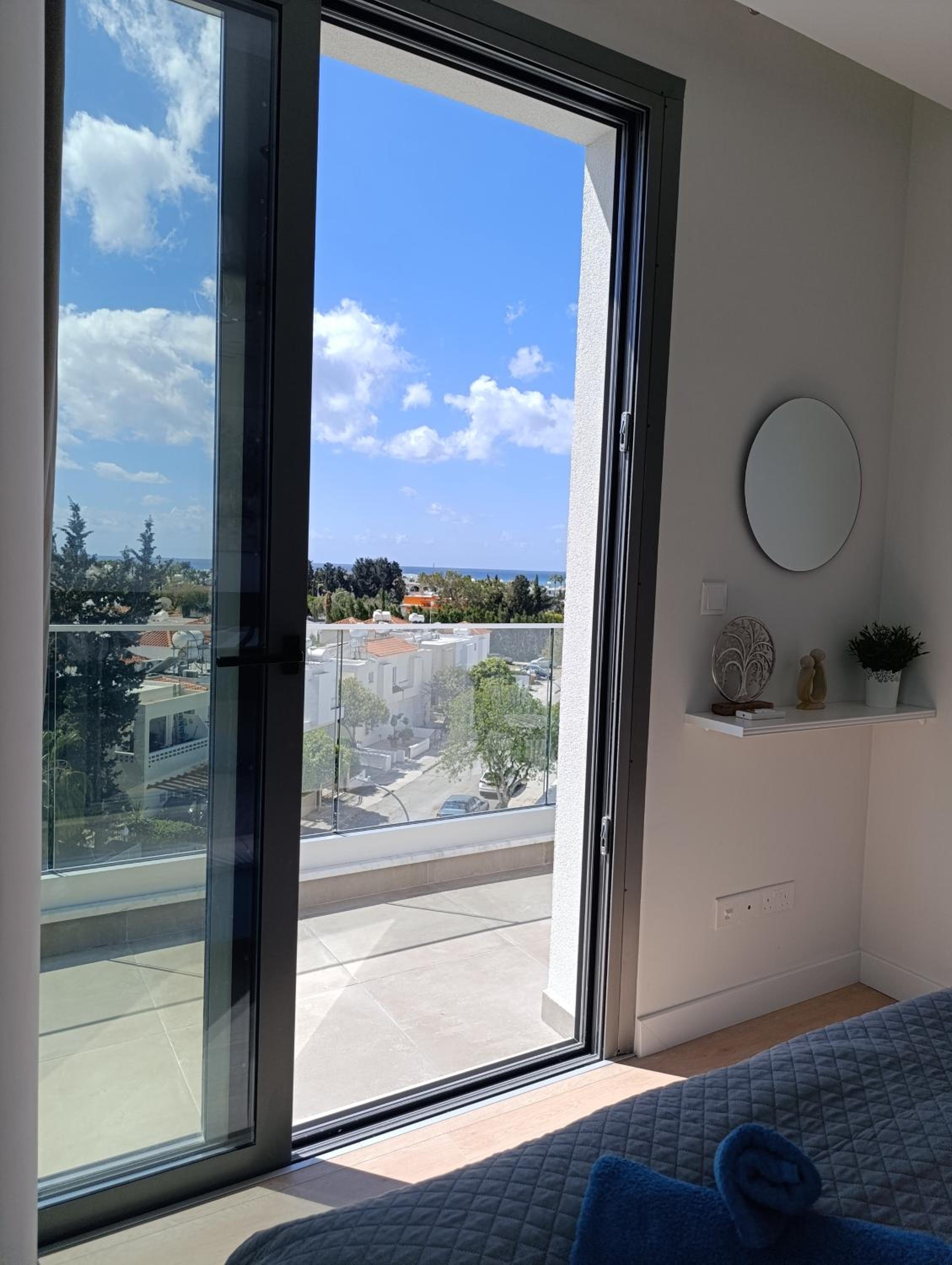 Blue Oasis Apartment
