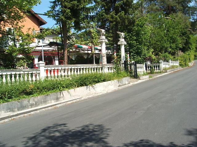 Guest house Pizzeria Pazza da Gianni