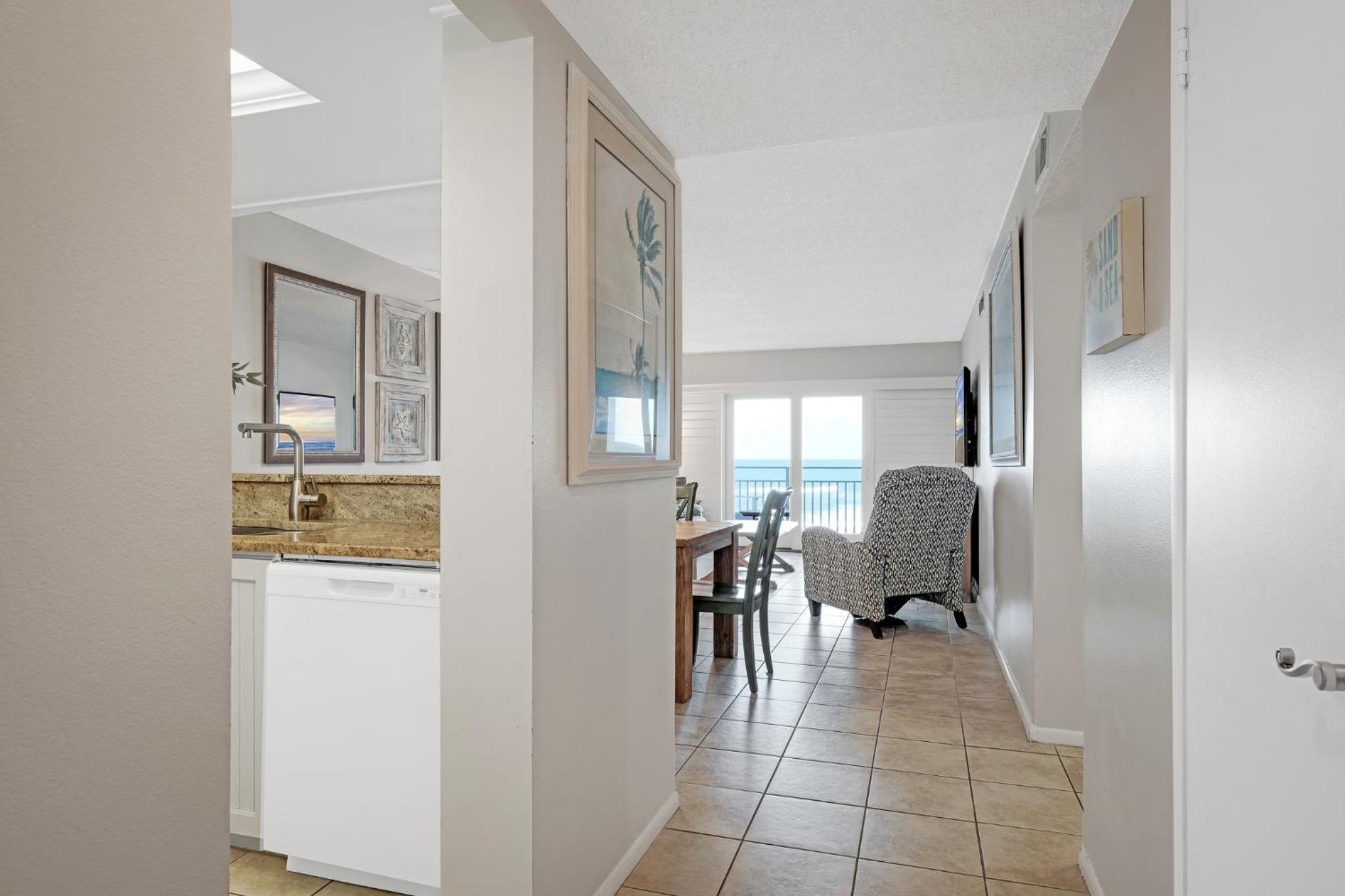 Direct Oceanfront Condo, No-Drive Beach, Great Beach View From Private Balcony
