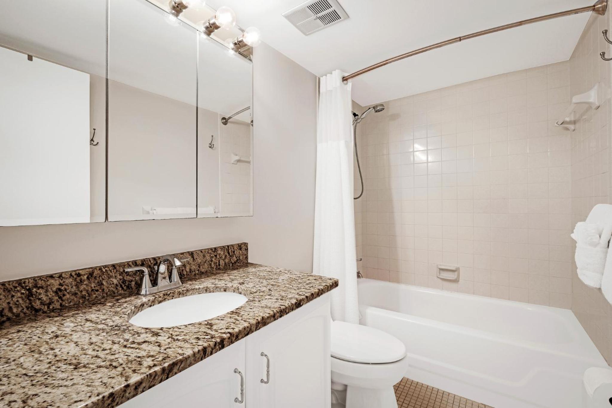 Direct Oceanfront Condo, No-Drive Beach, Great Beach View From Private Balcony