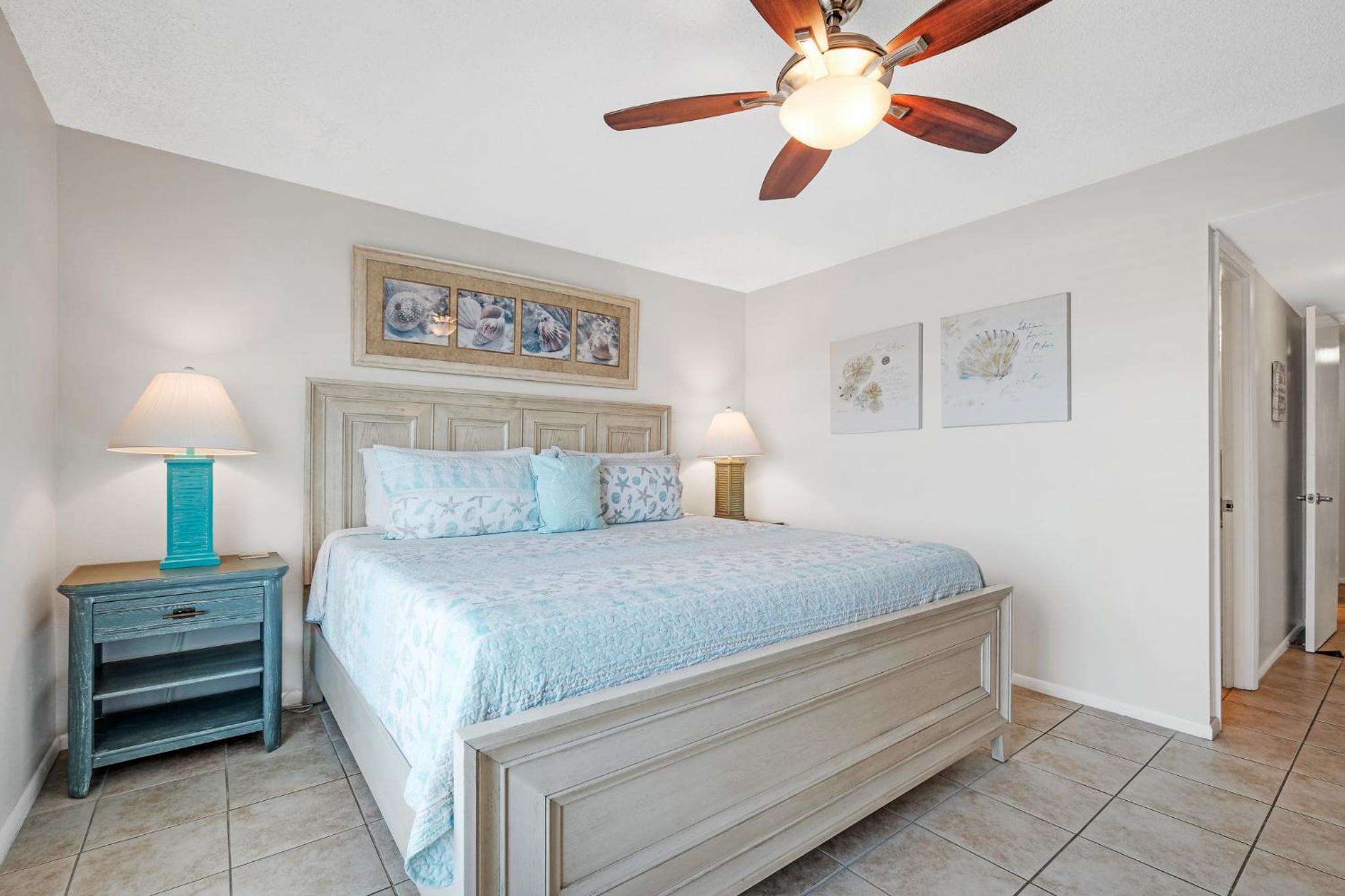 Direct Oceanfront Condo, No-Drive Beach, Great Beach View From Private Balcony