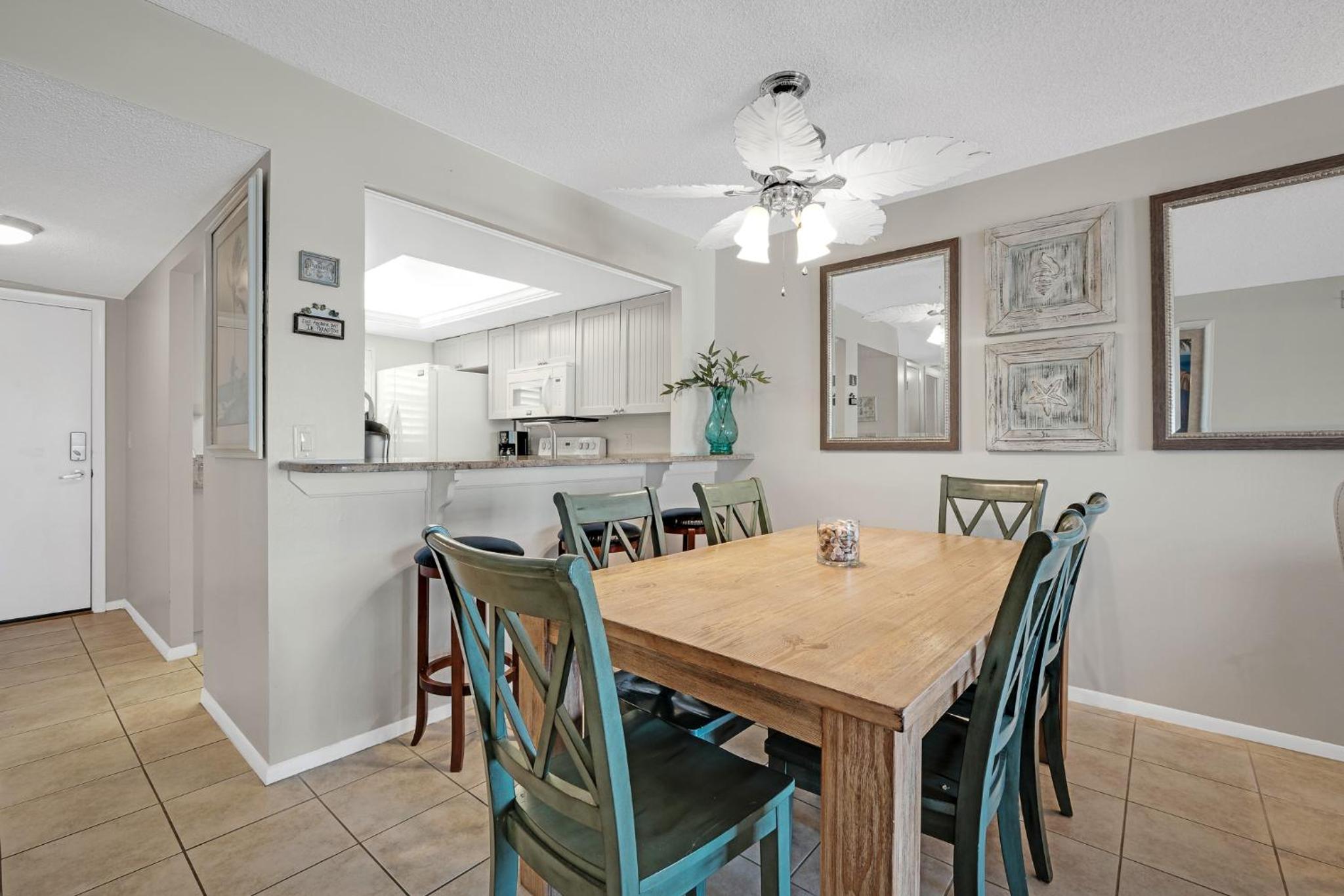 Direct Oceanfront Condo, No-Drive Beach, Great Beach View From Private Balcony