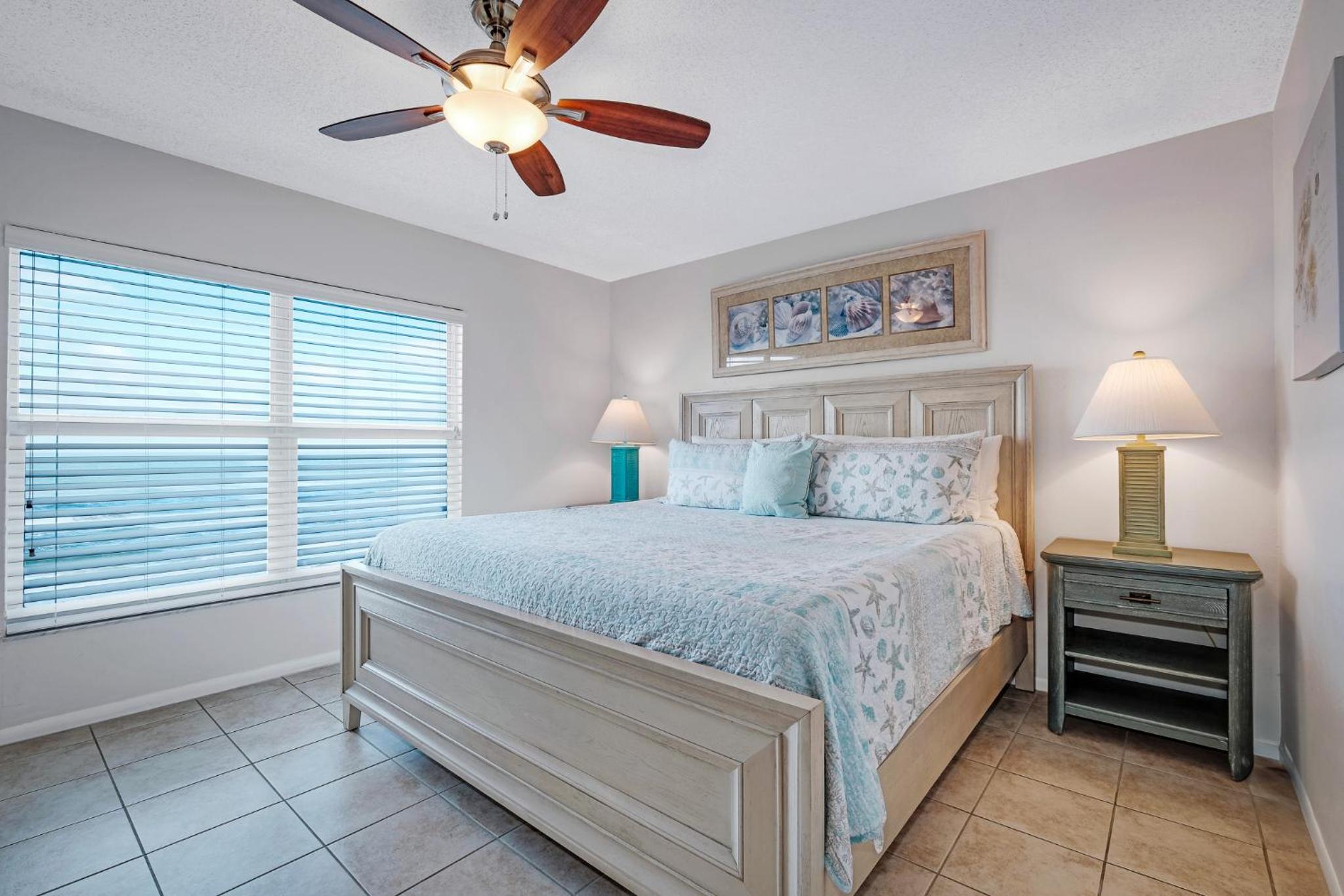 Direct Oceanfront Condo, No-Drive Beach, Great Beach View From Private Balcony