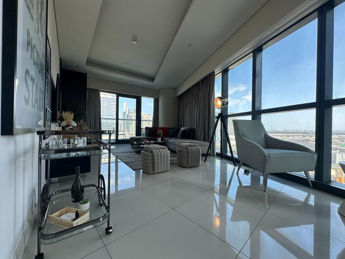 HollywoodDXB Burj Khalifa View - 6Min To Dubai Mall