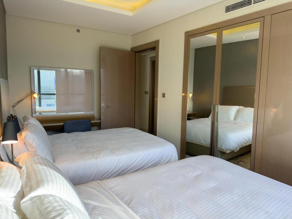 HollywoodDXB Burj Khalifa View - 6Min To Dubai Mall