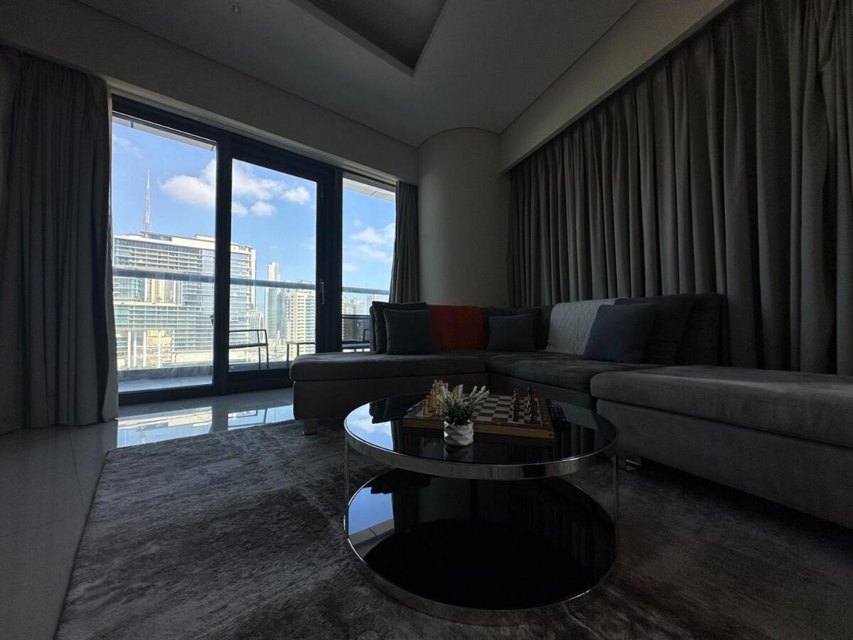 HollywoodDXB Burj Khalifa View - 6Min To Dubai Mall