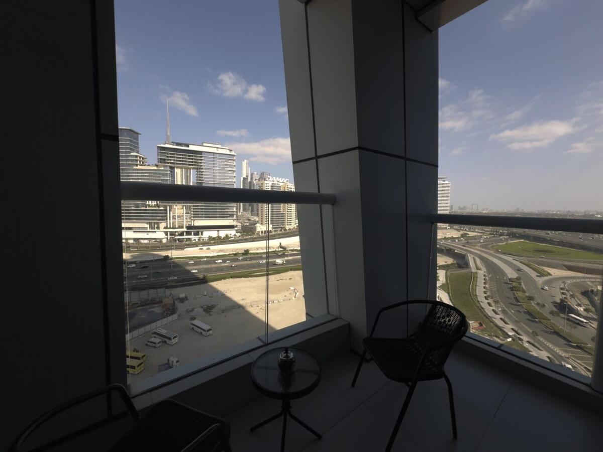 HollywoodDXB Burj Khalifa View - 6Min To Dubai Mall