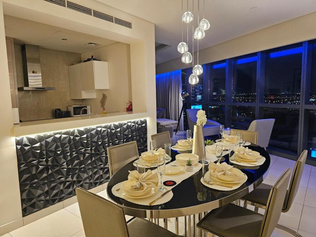 HollywoodDXB Burj Khalifa View - 6Min To Dubai Mall
