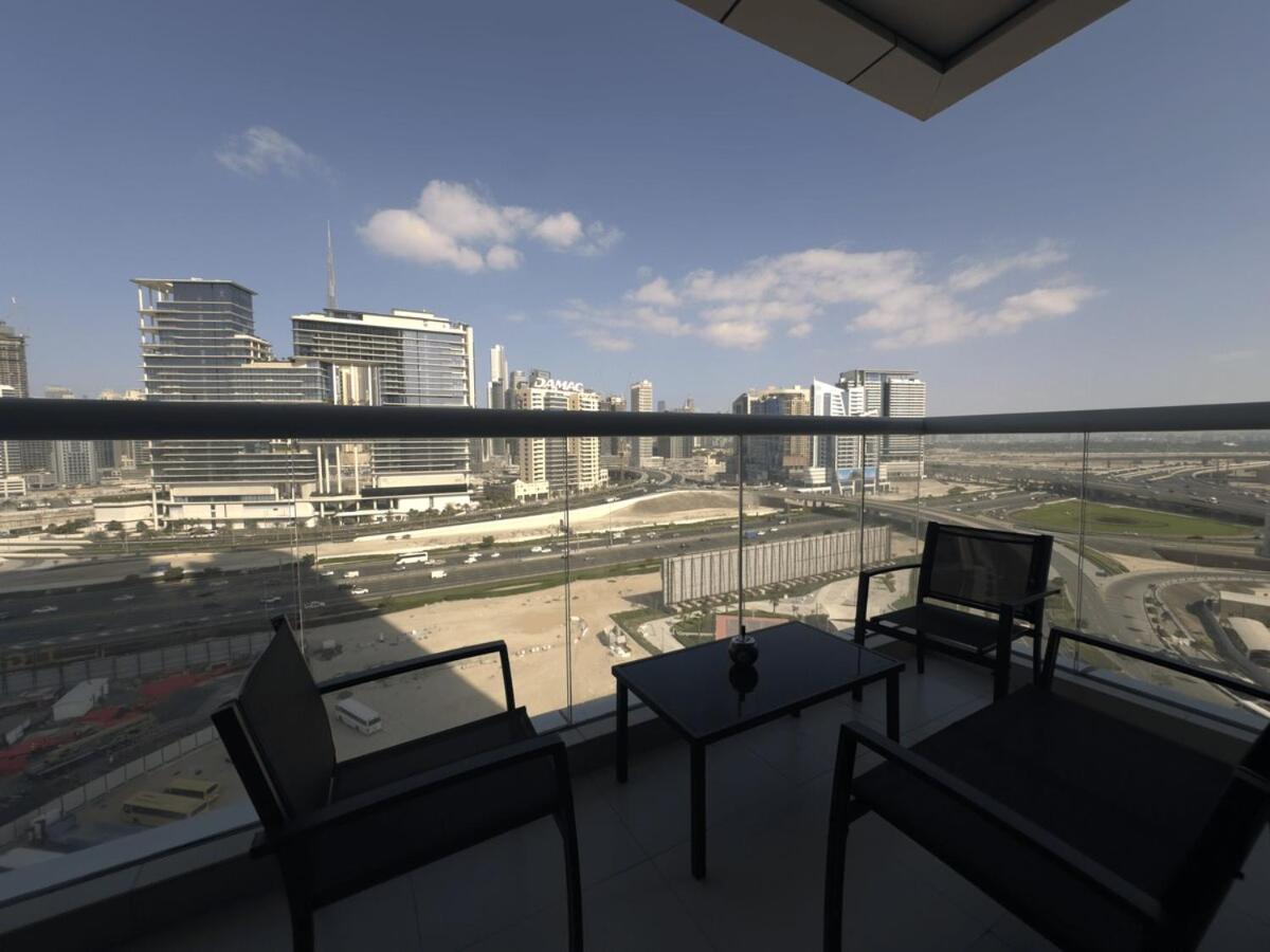 HollywoodDXB Burj Khalifa View - 6Min To Dubai Mall