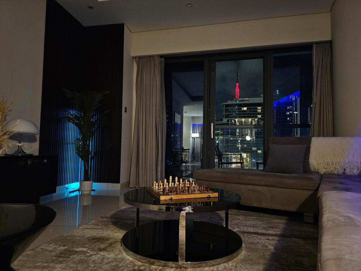 HollywoodDXB Burj Khalifa View - 6Min To Dubai Mall