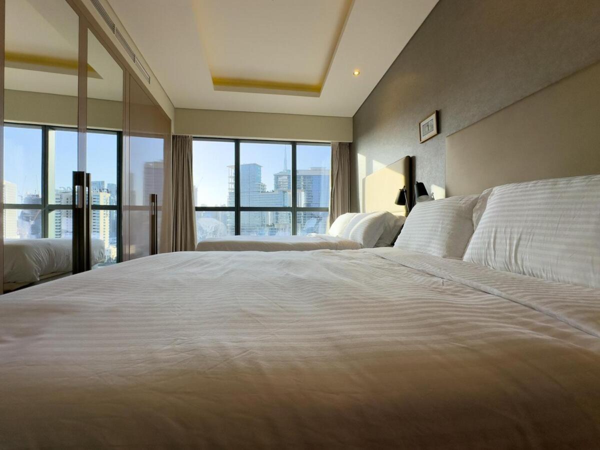 HollywoodDXB Burj Khalifa View - 6Min To Dubai Mall