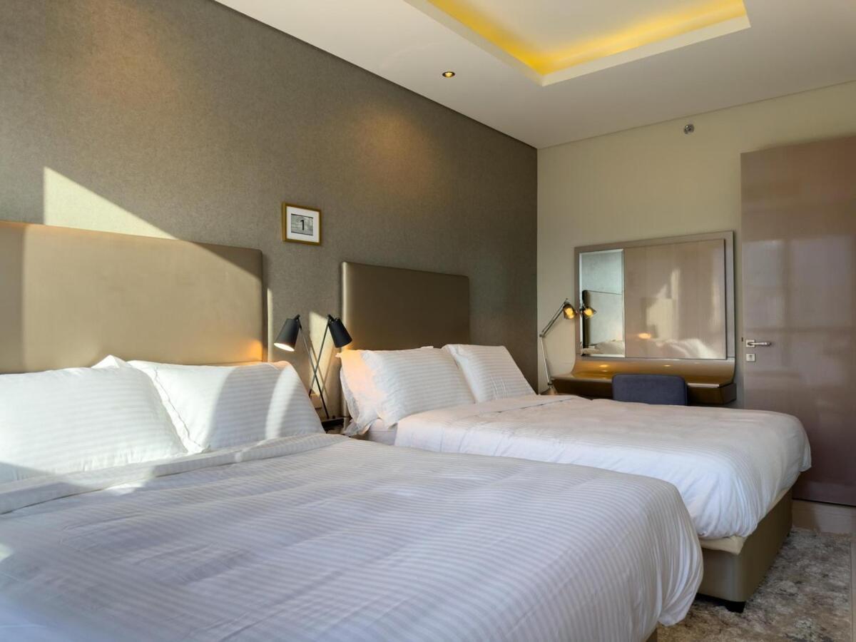 HollywoodDXB Burj Khalifa View - 6Min To Dubai Mall
